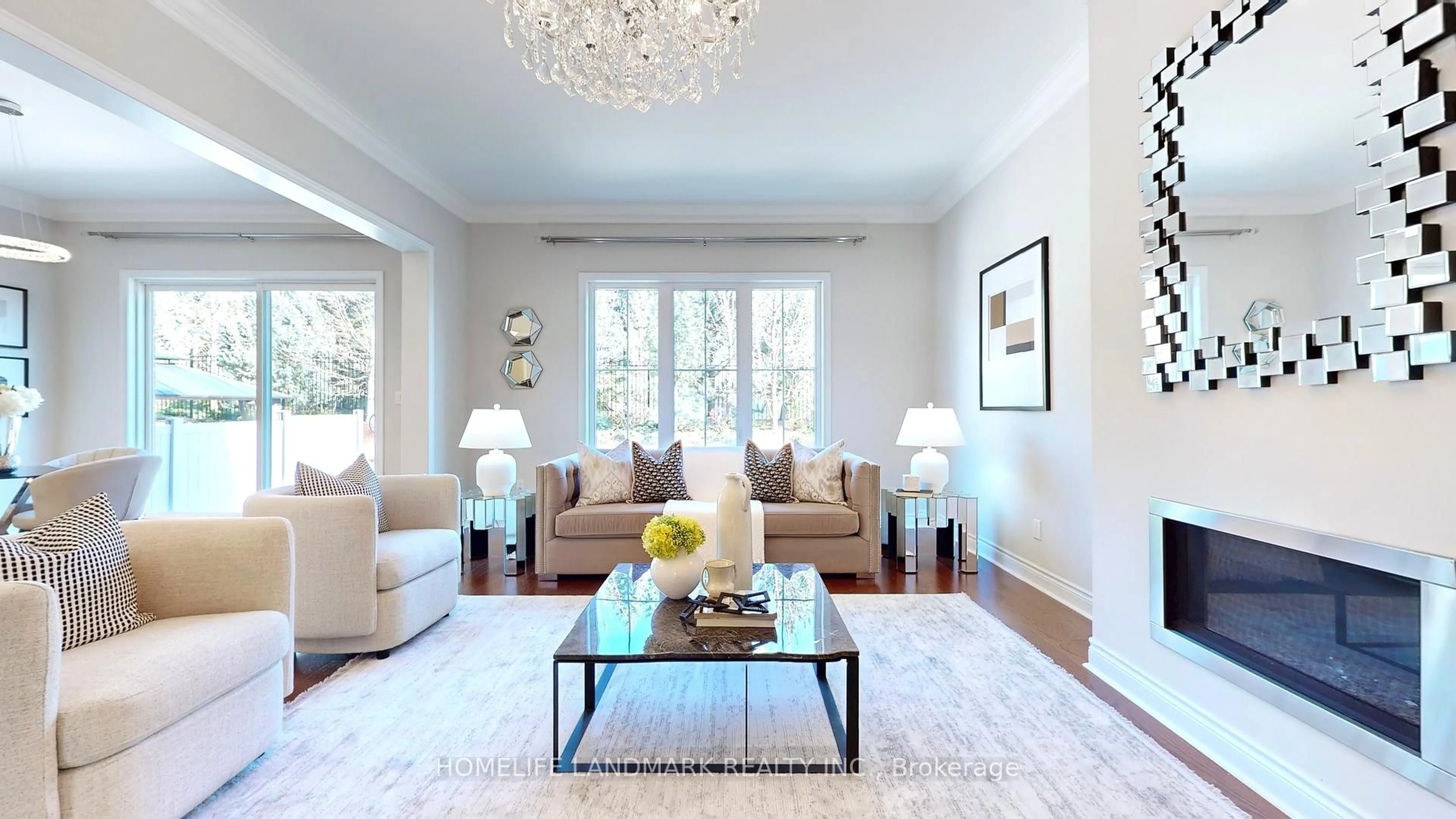Living room with furniture, unknown for 88 Match Point Crt, Aurora Ontario L4G 3J1