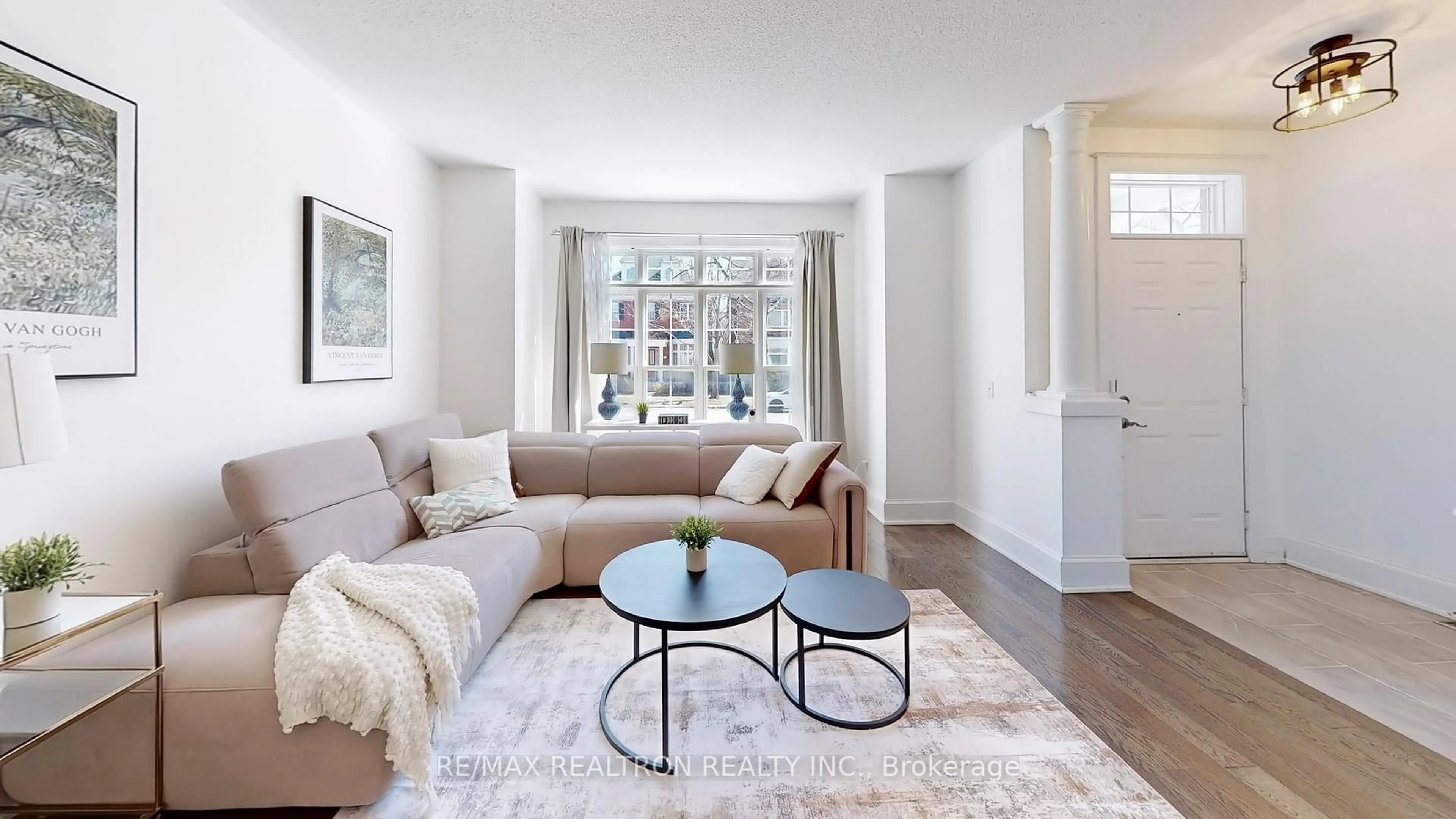 Living room with furniture, unknown for 78 Prospector's Dr, Markham Ontario L6C 1Z1