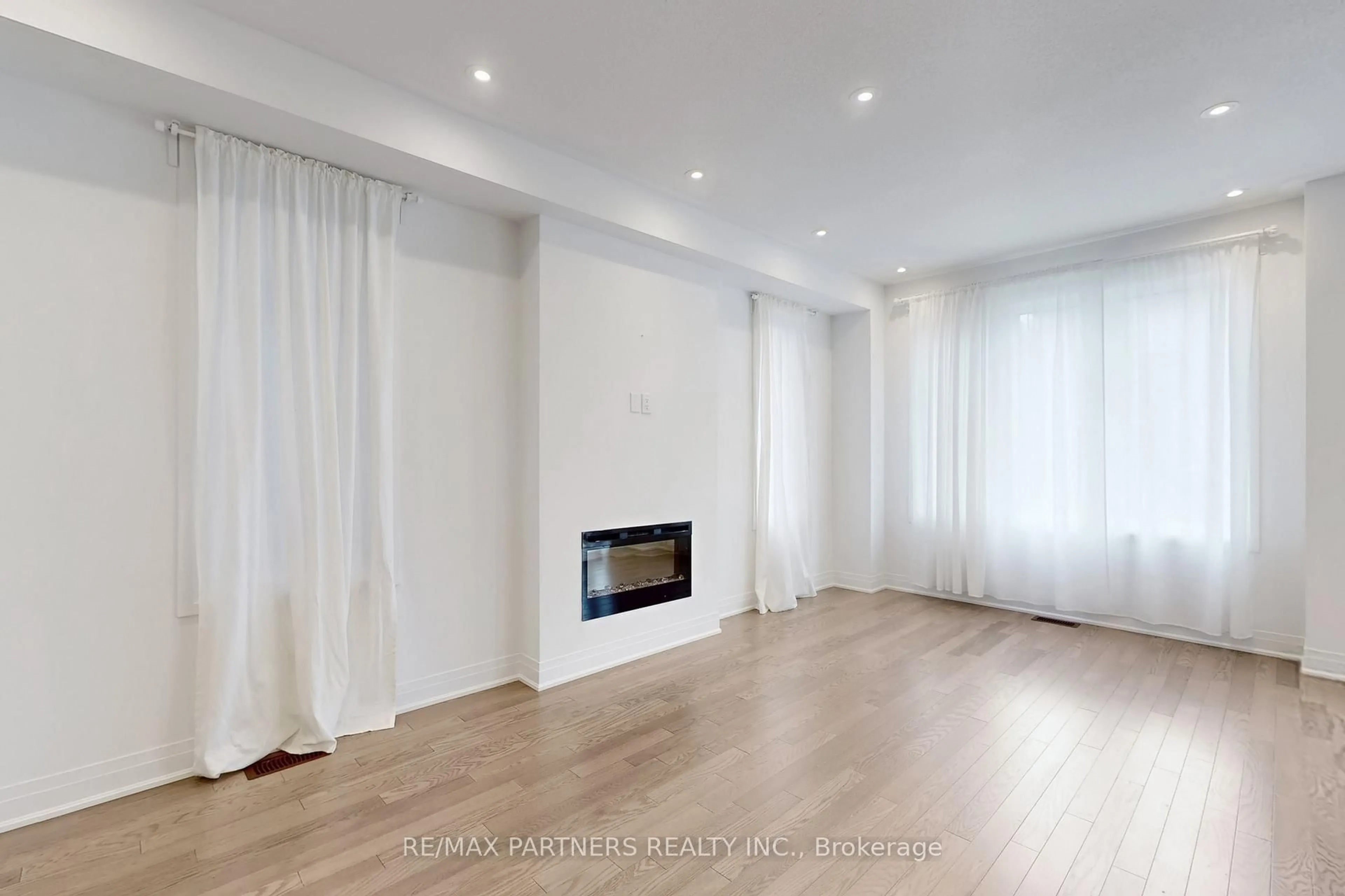 A pic of a room for 14 Arthur White Lane, Markham Ontario L6E 0W2