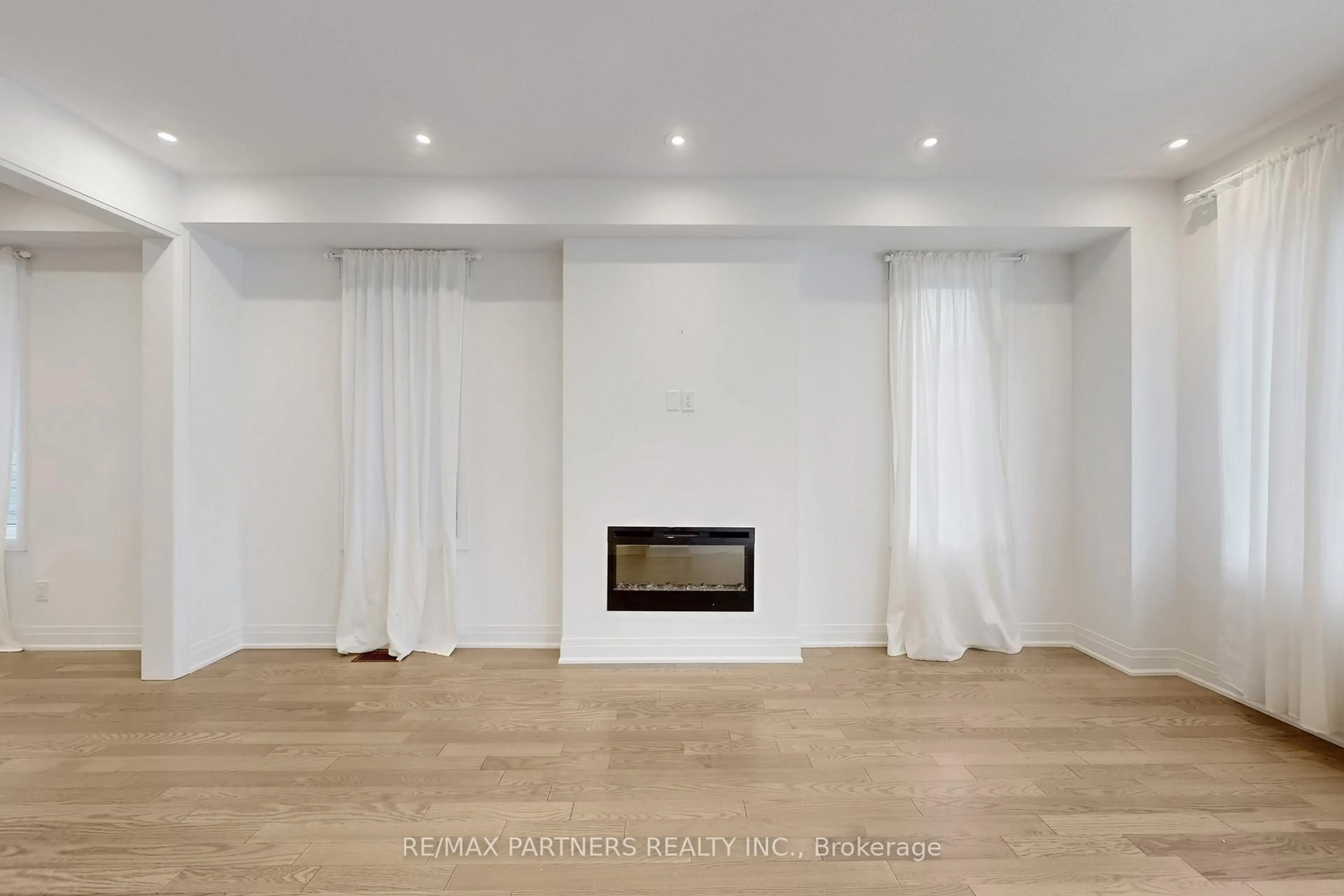 A pic of a room for 14 Arthur White Lane, Markham Ontario L6E 0W2