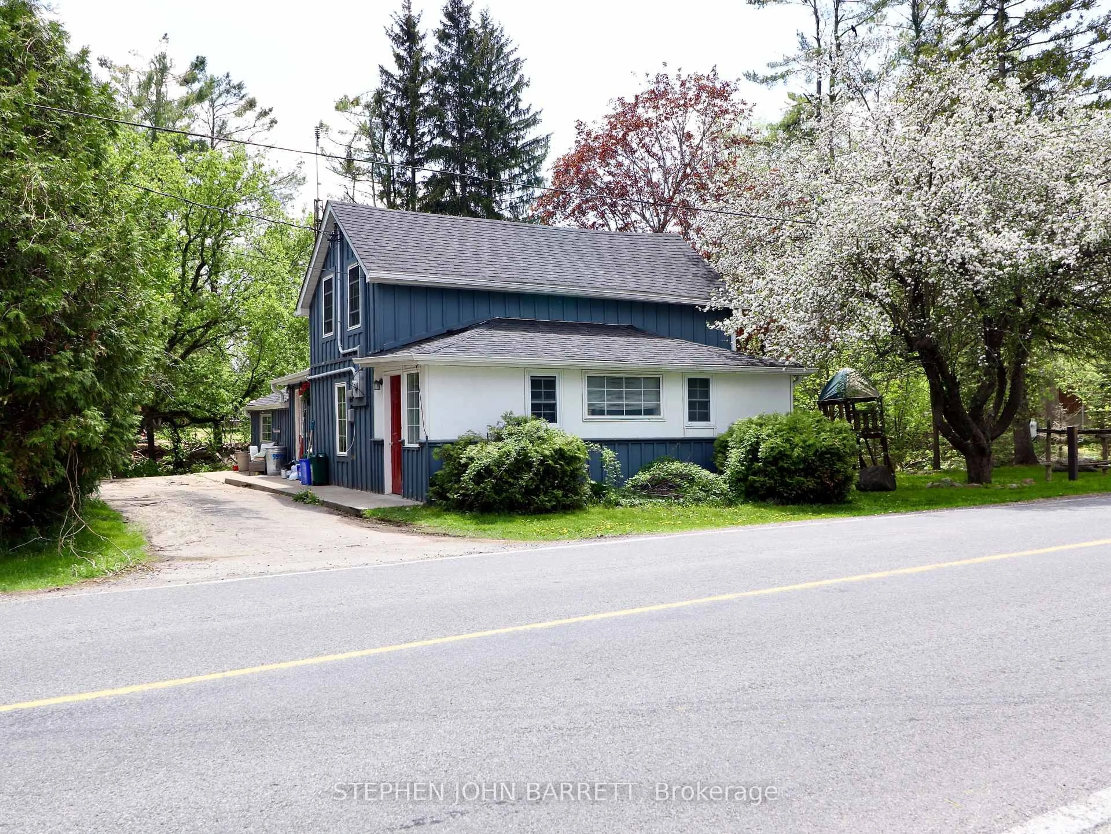 Unknown for 9973 Old Homestead Rd, Georgina Ontario L0E 1N0