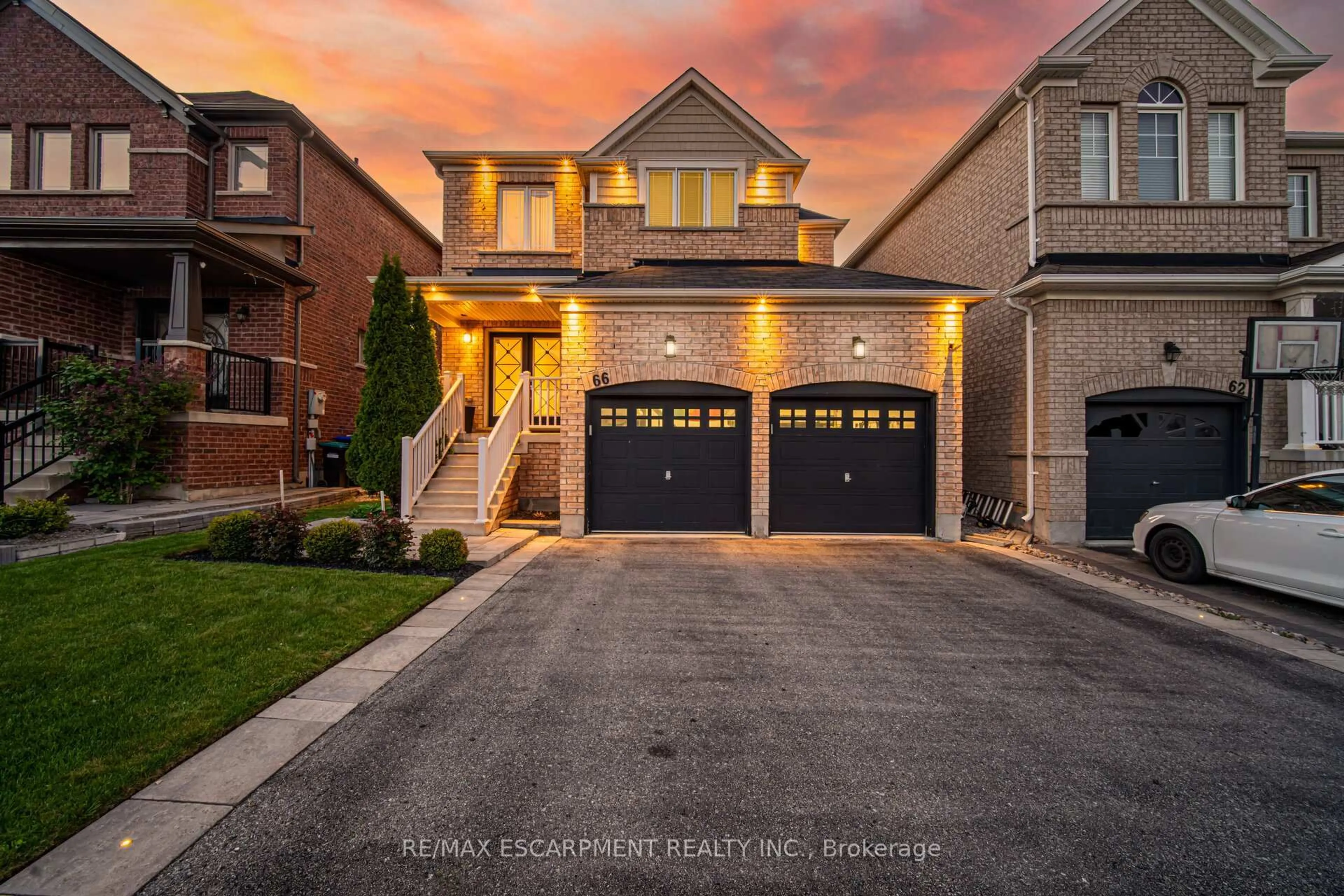 Home with brick exterior material, street for 66 Slack St, Bradford West Gwillimbury Ontario L3Z 0S5
