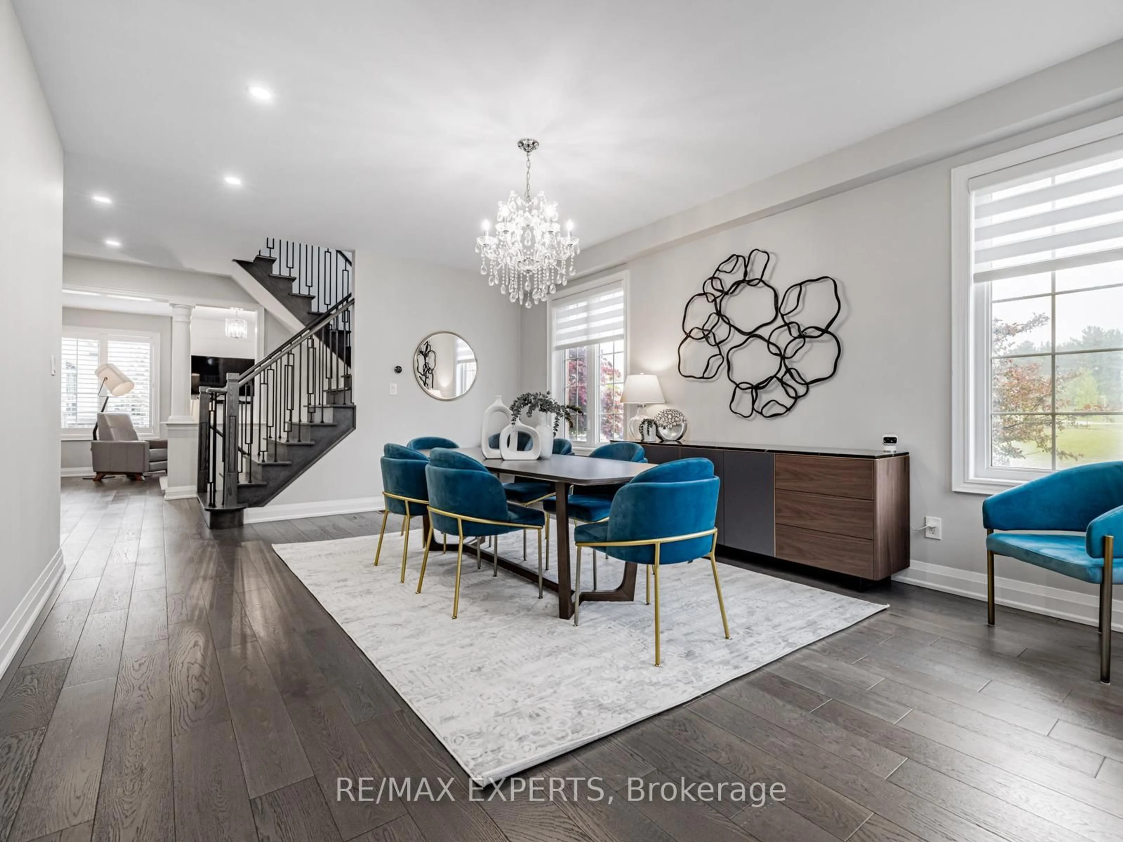 Dining room, unknown for 176 Sir Stevens Dr, Vaughan Ontario L6A 0G6