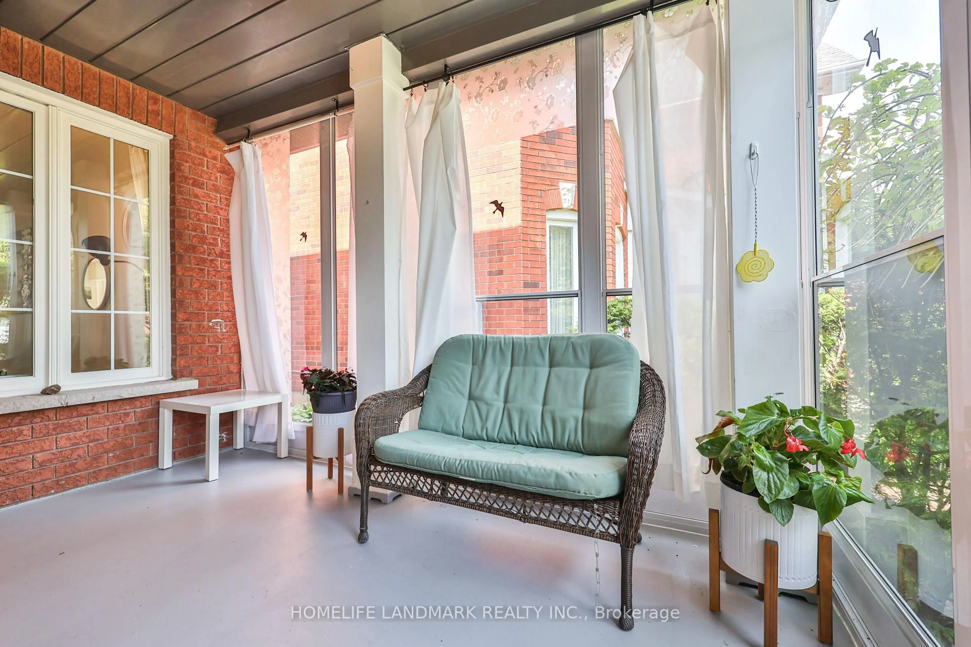 Patio, street for 37 Bluebell Dr, Markham Ontario L3S 3P8