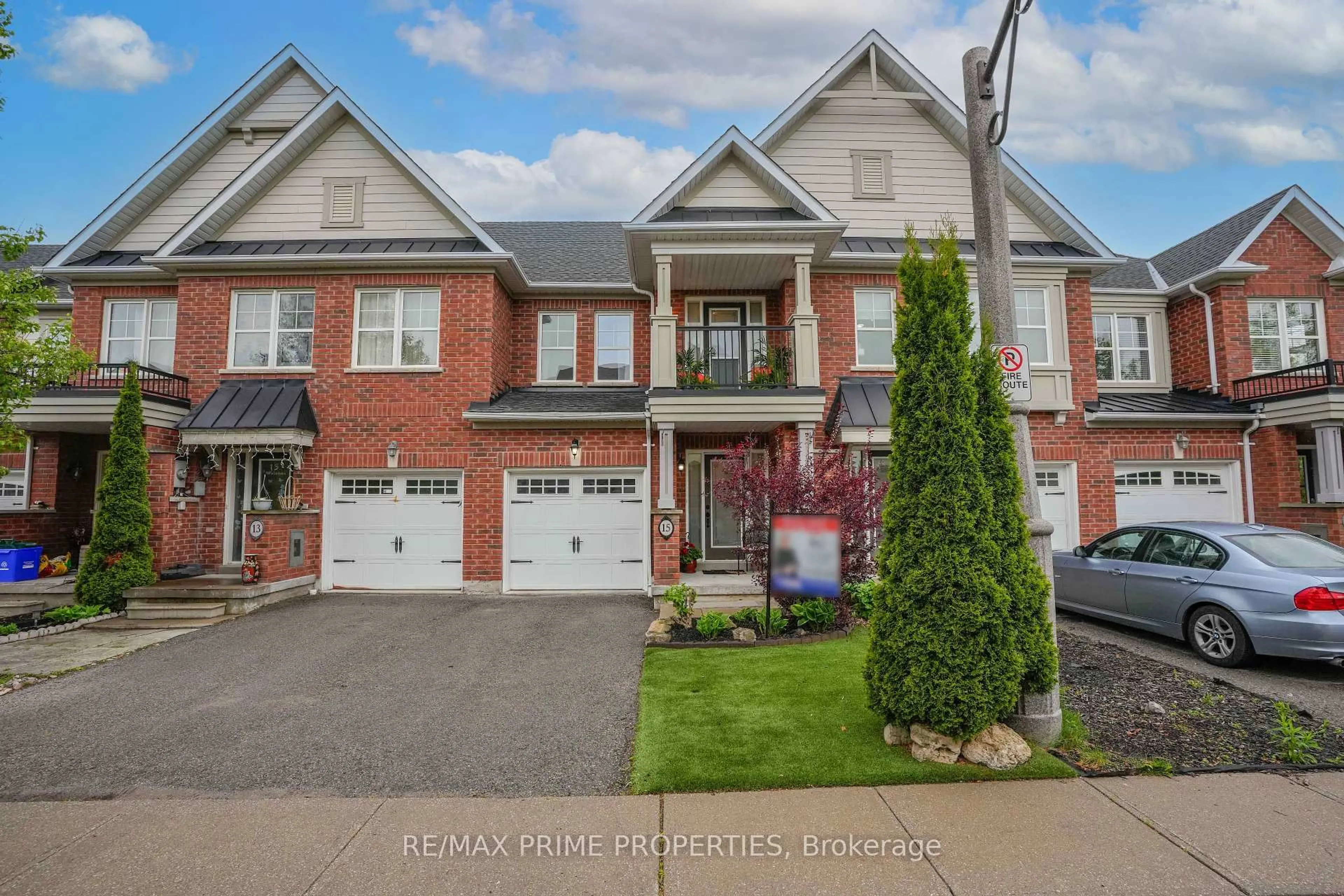 Home with brick exterior material, street for 15 Eastwind Dr, Whitchurch-Stouffville Ontario L4A 0W6