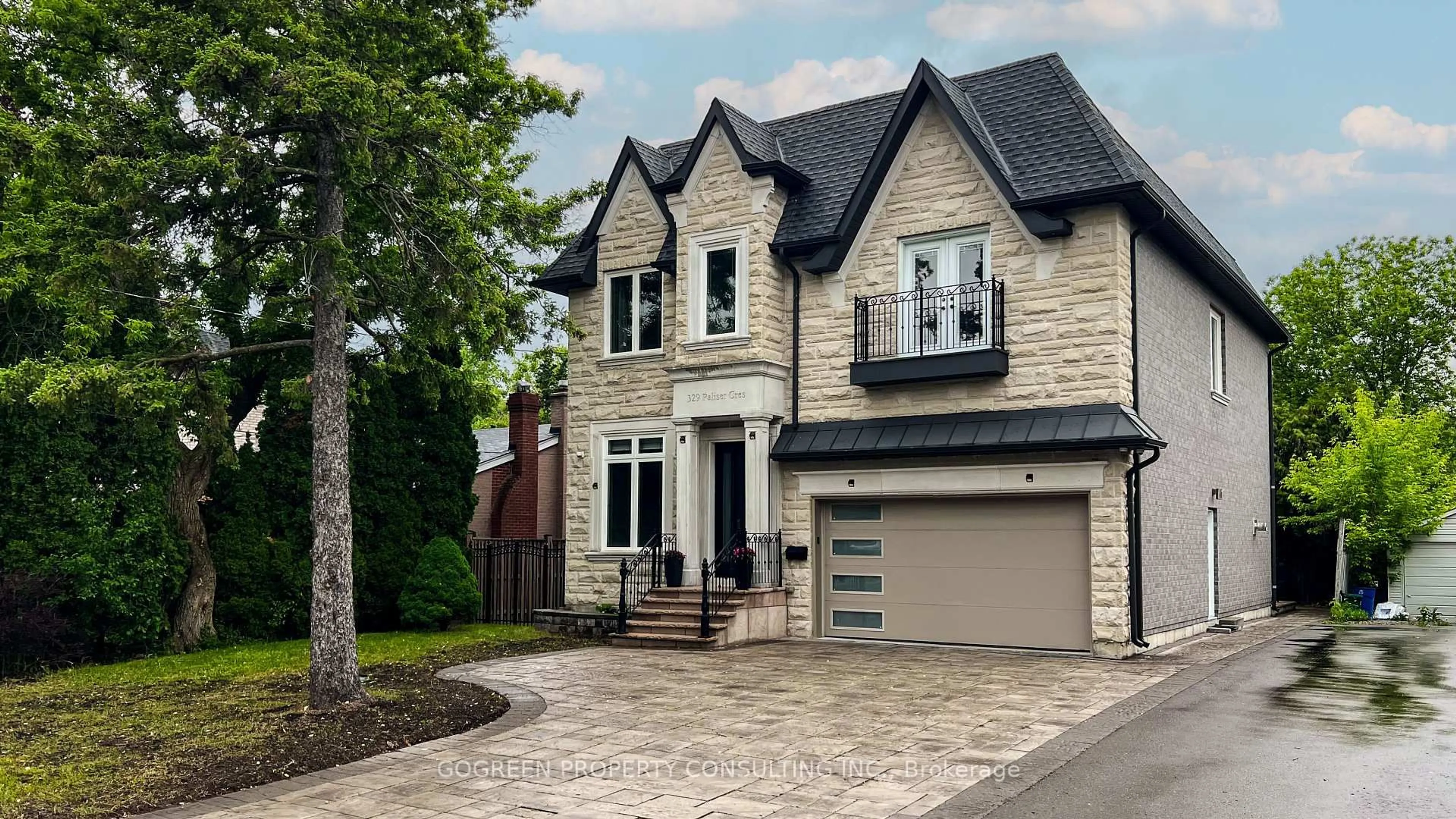 Home with brick exterior material, street for 329 Paliser Cres, Richmond Hill Ontario L4C 1R9