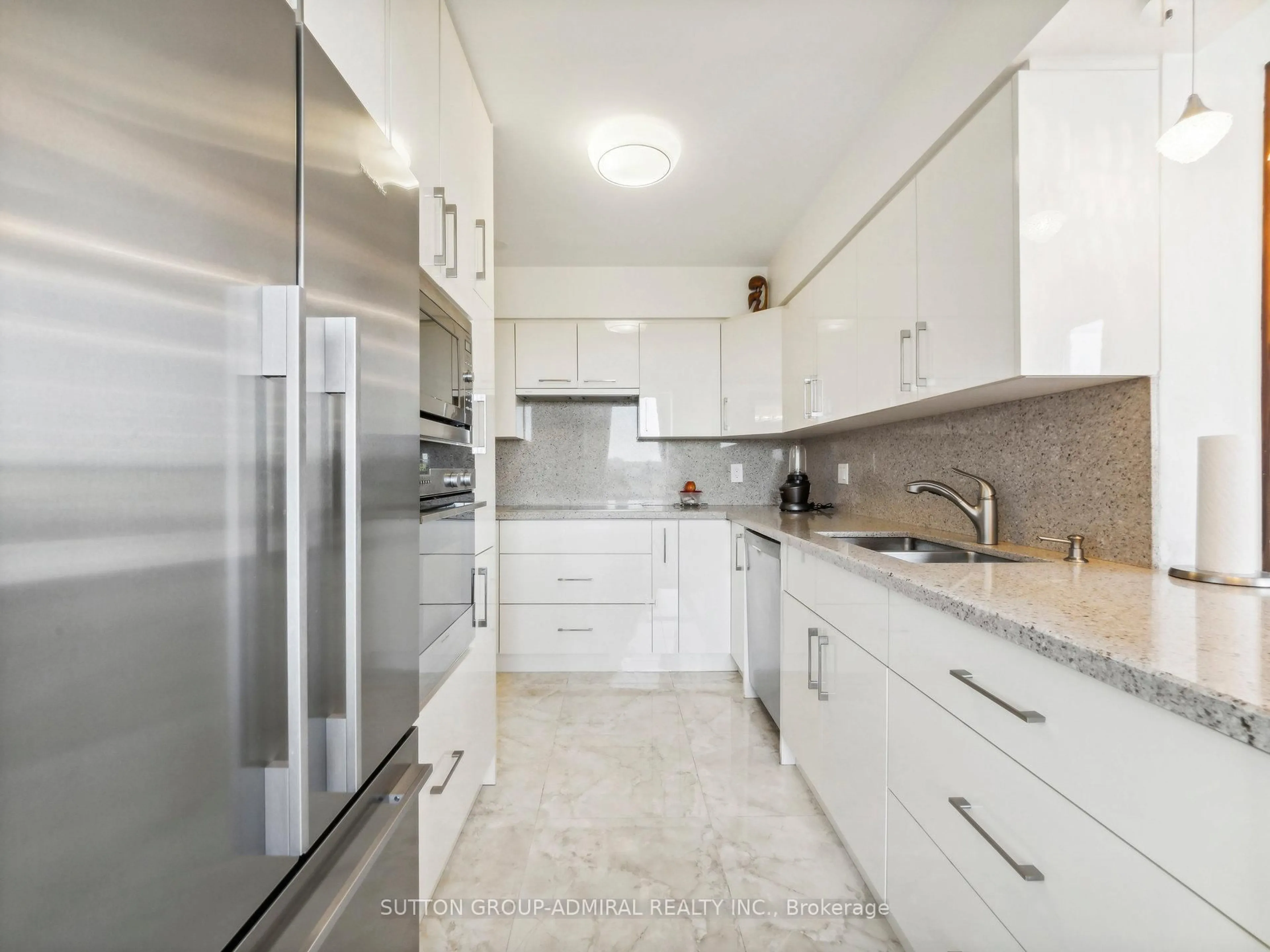 Unknown for 7 Townsgate Dr #604, Vaughan Ontario L4J 7Z9