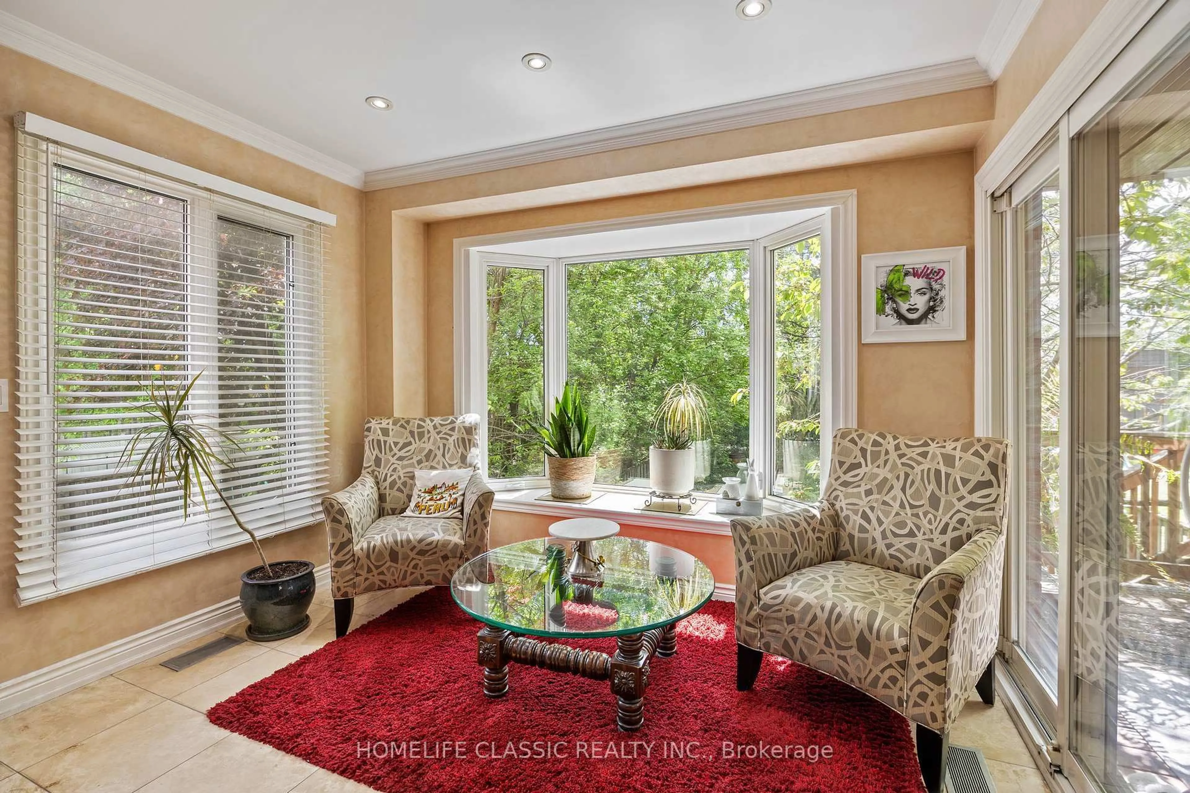 Living room with furniture, unknown for 93 North Meadow Cres, Vaughan Ontario L4J 3C4