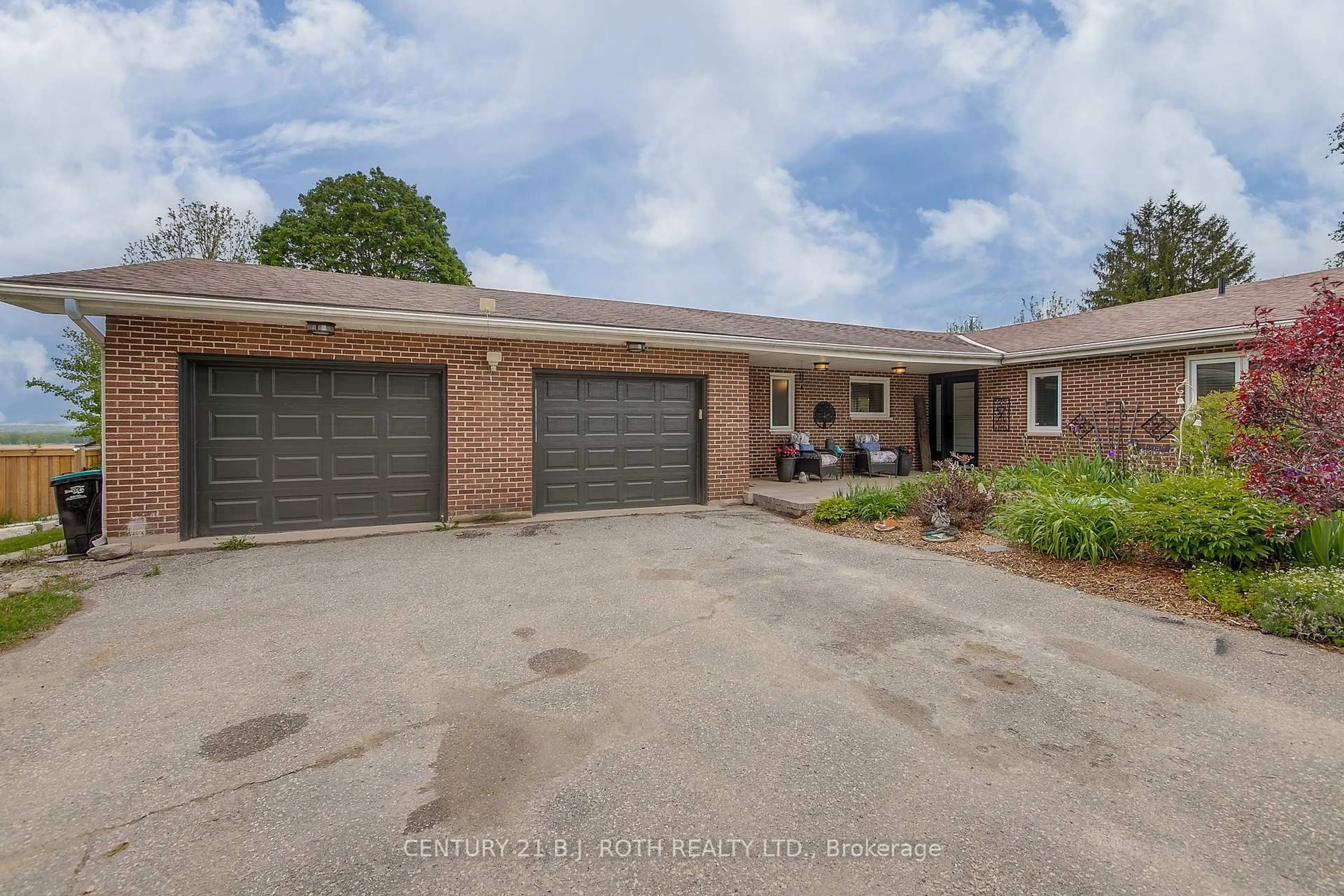 A pic from outside/outdoor area/front of a property/back of a property/a pic from drone, street for 6495 13th Line, New Tecumseth Ontario L9R 1V4