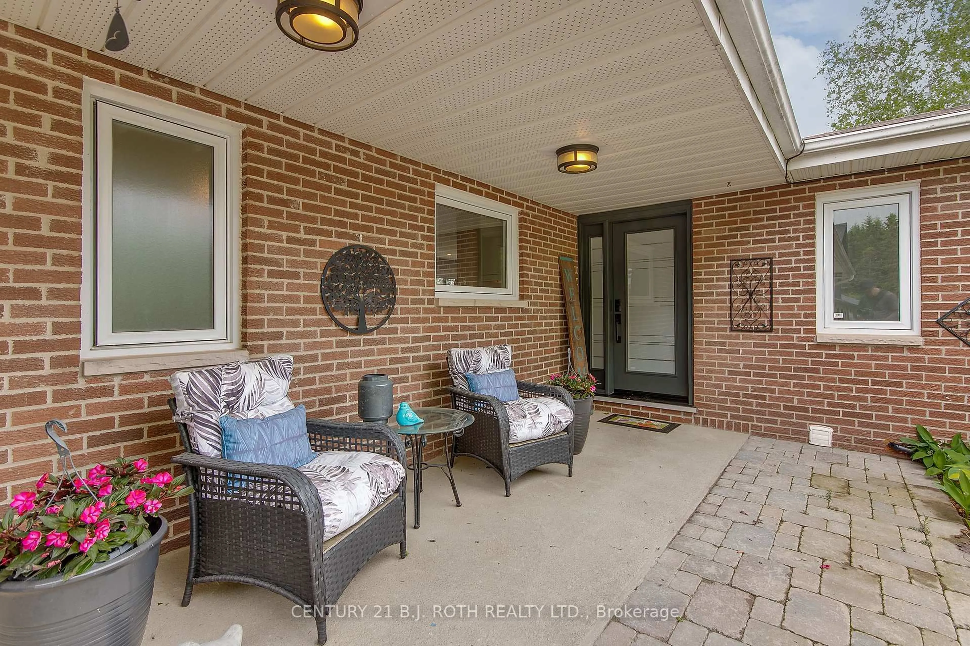 Patio, water/lake/river/ocean view for 6495 13th Line, New Tecumseth Ontario L9R 1V4