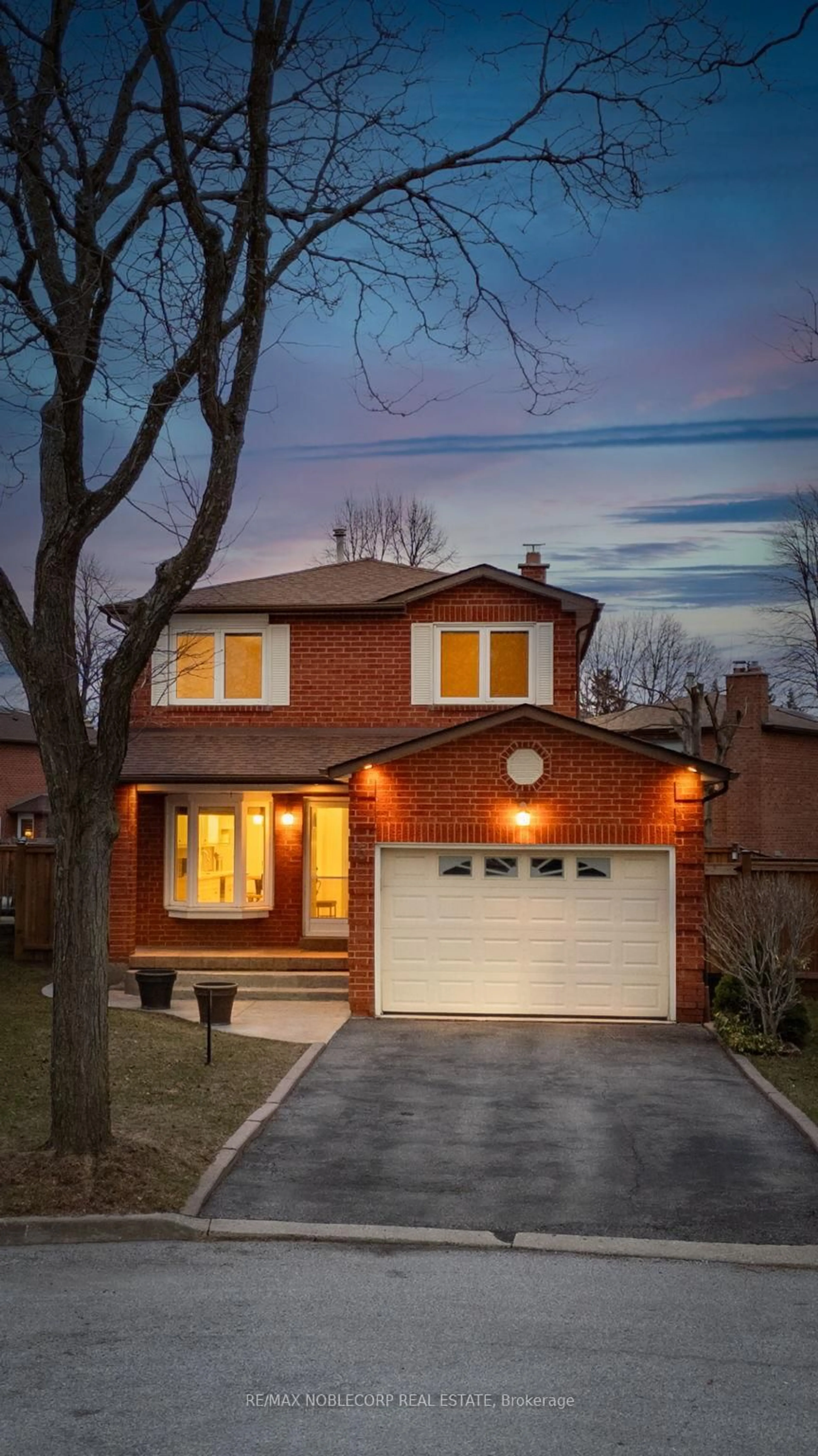Home with brick exterior material, street for 5 Matt Crt, Vaughan Ontario L6A 1B9