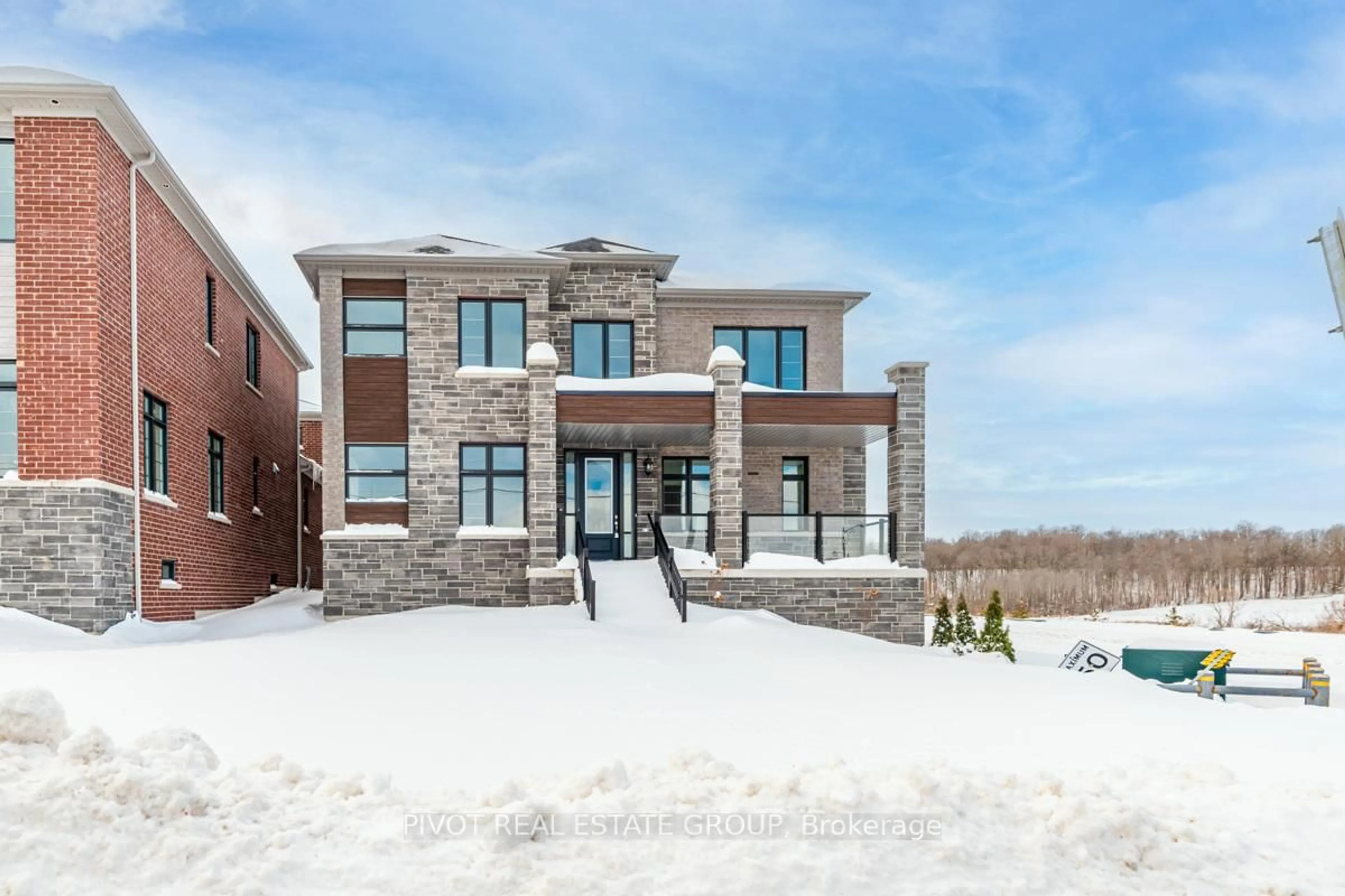 Home with brick exterior material, building for 1 Rowe St, Bradford West Gwillimbury Ontario L3Z 4M9