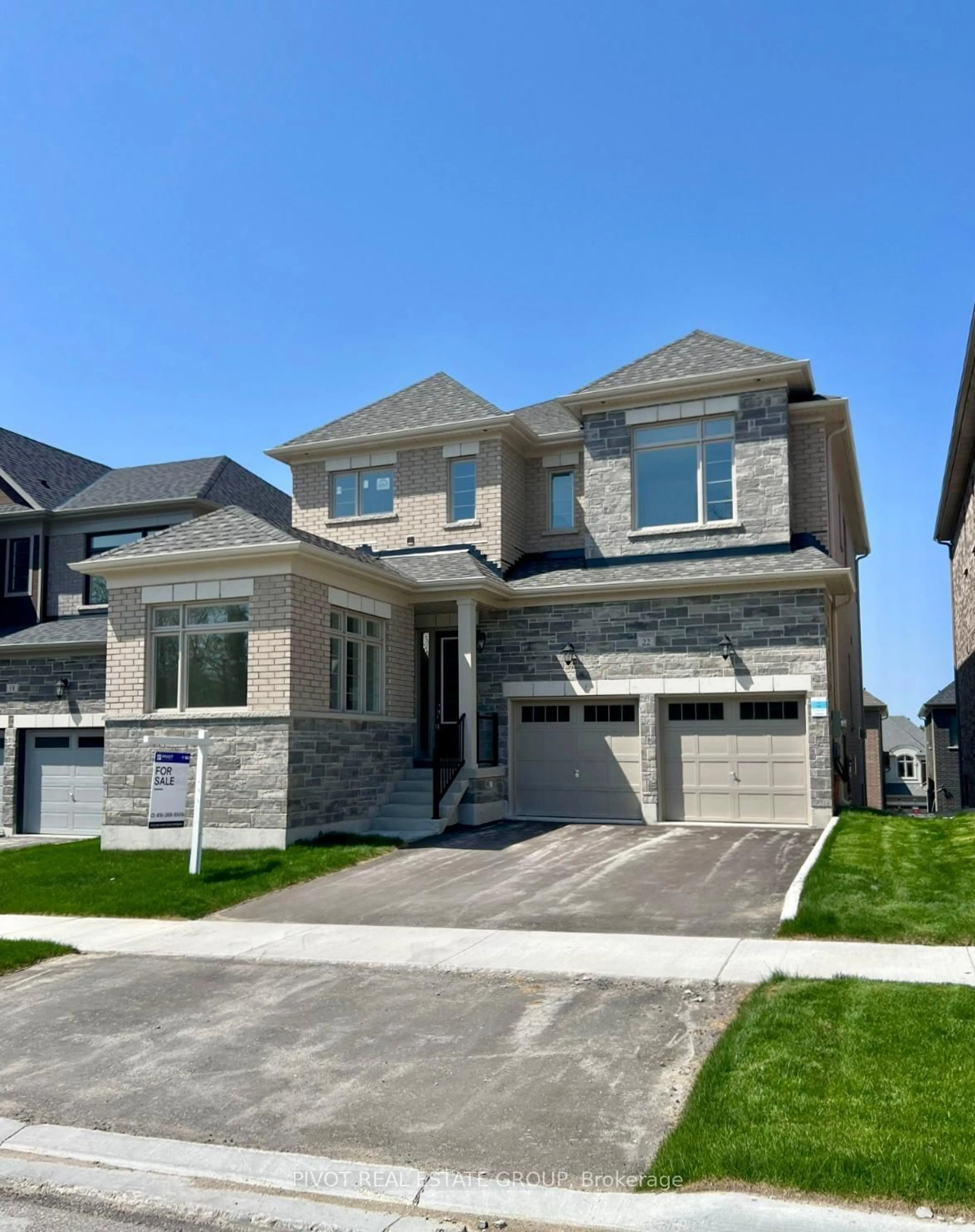 Home with brick exterior material, street for 22 Hearn St, Bradford West Gwillimbury Ontario L3Z 4N9