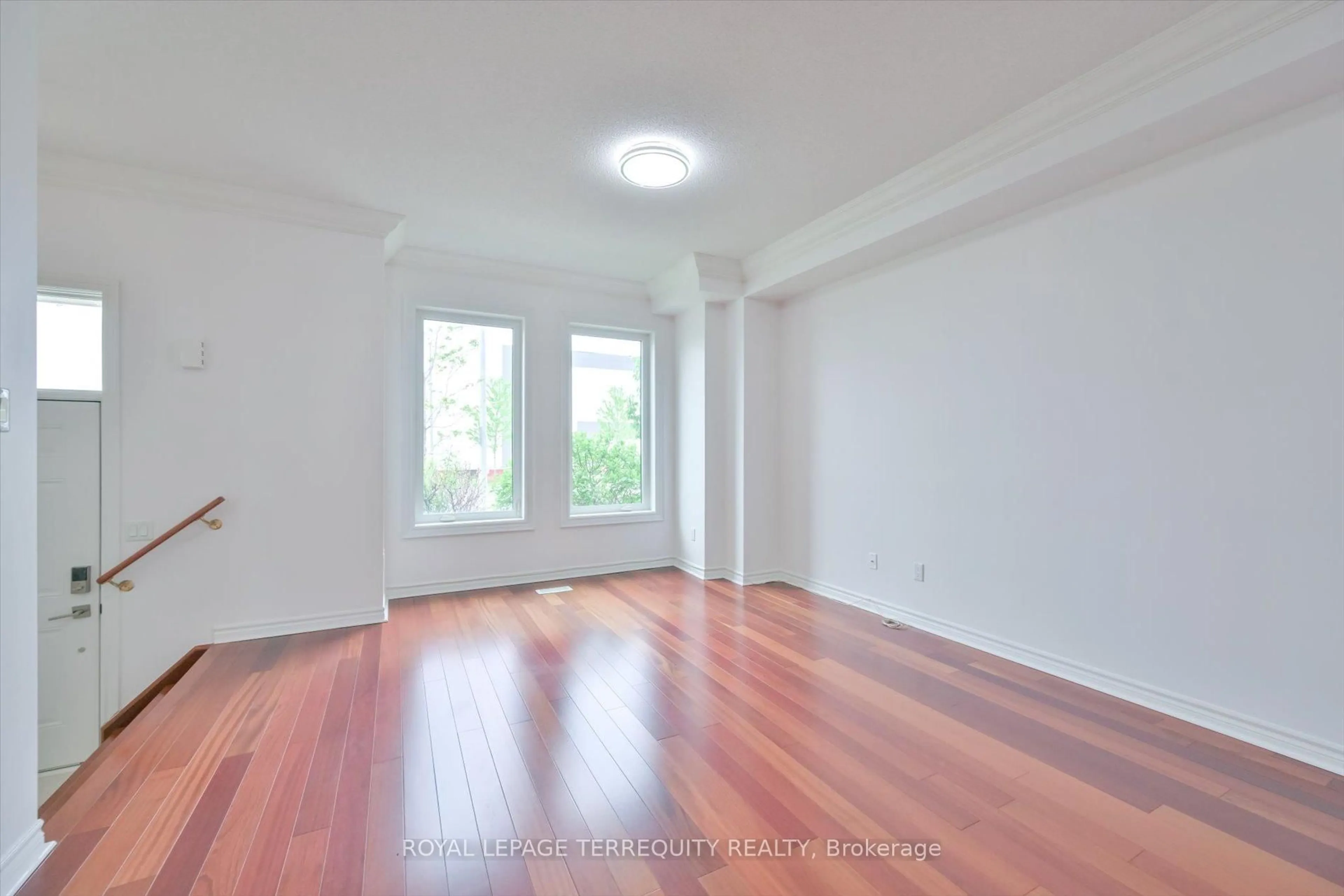 A pic of a room for 10461 Woodbine Ave, Markham Ontario L6C 0K4