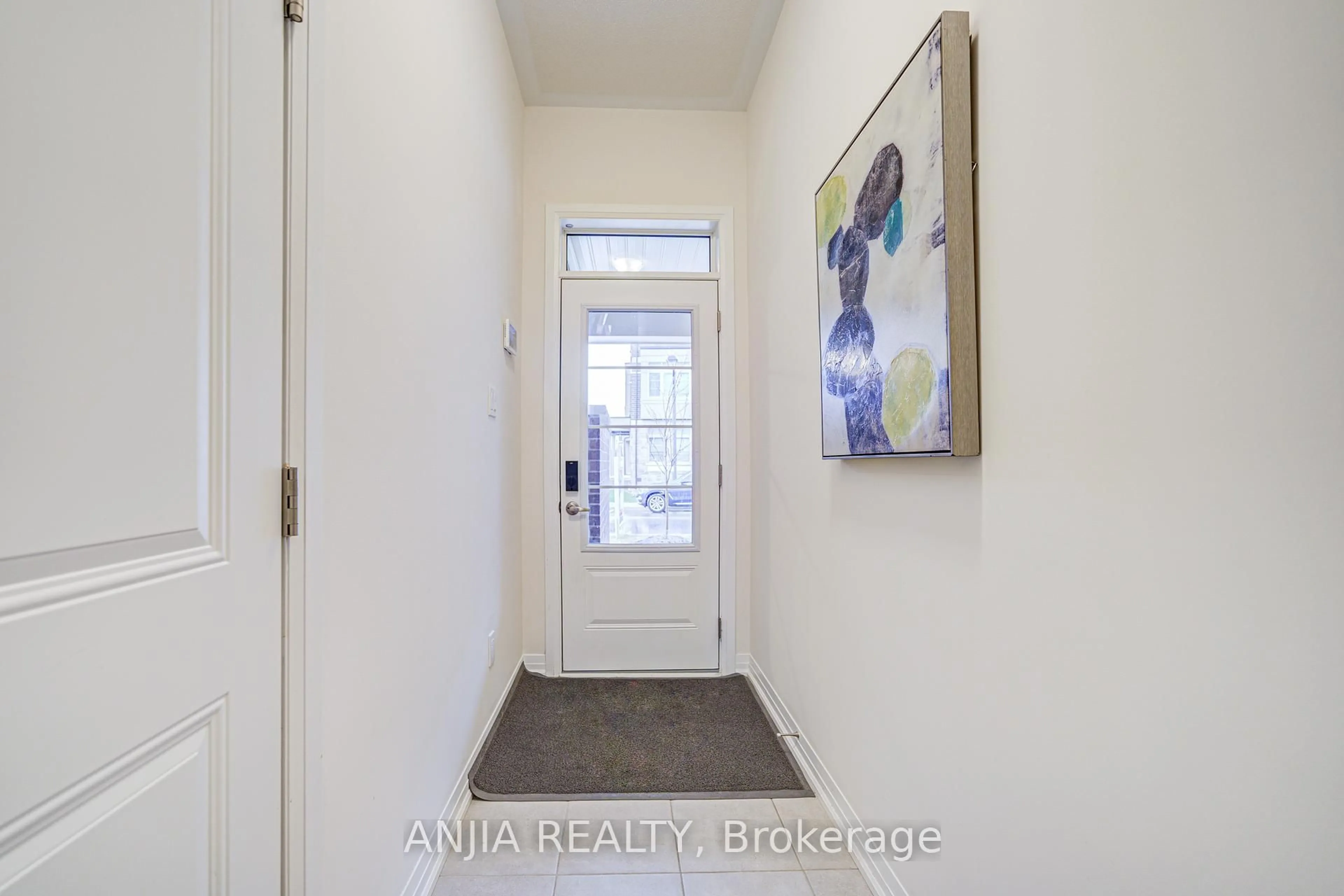 Indoor entryway for 3 Carneros Way, Markham Ontario L6B 1R2