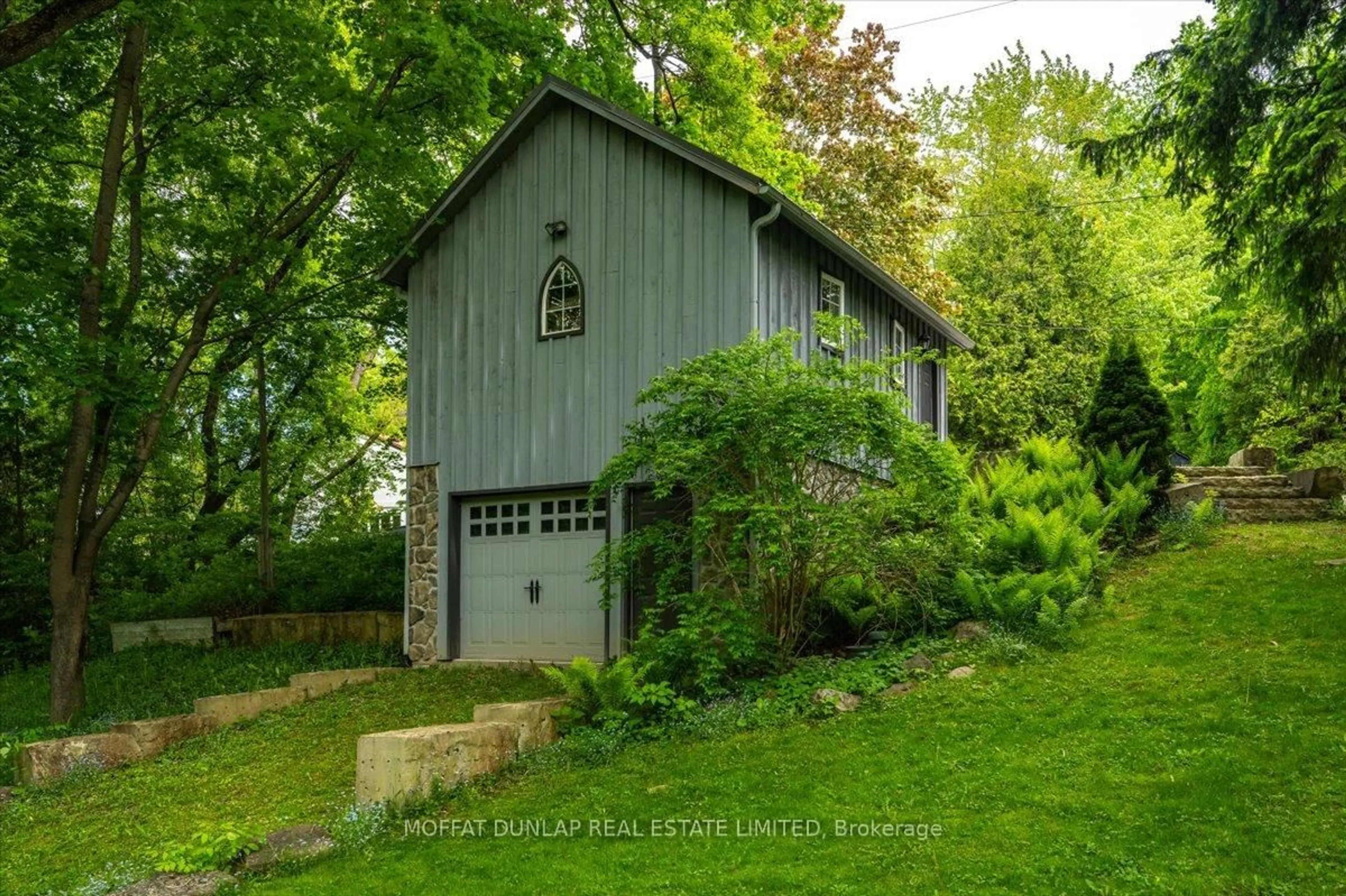 Shed for 15 Laskay Lane, King Ontario L7B 1K4