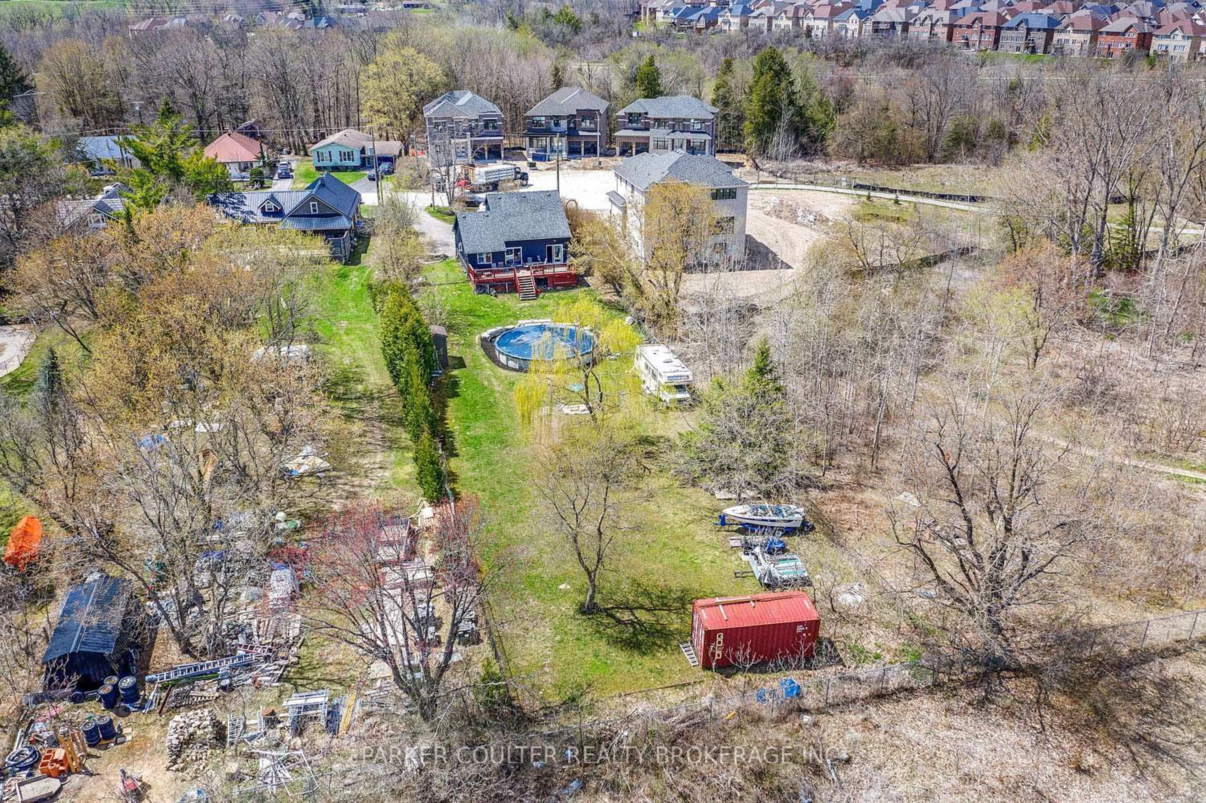 A pic from outside/outdoor area/front of a property/back of a property/a pic from drone, street for 973 Church Dr, Innisfil Ontario L0L 1W0