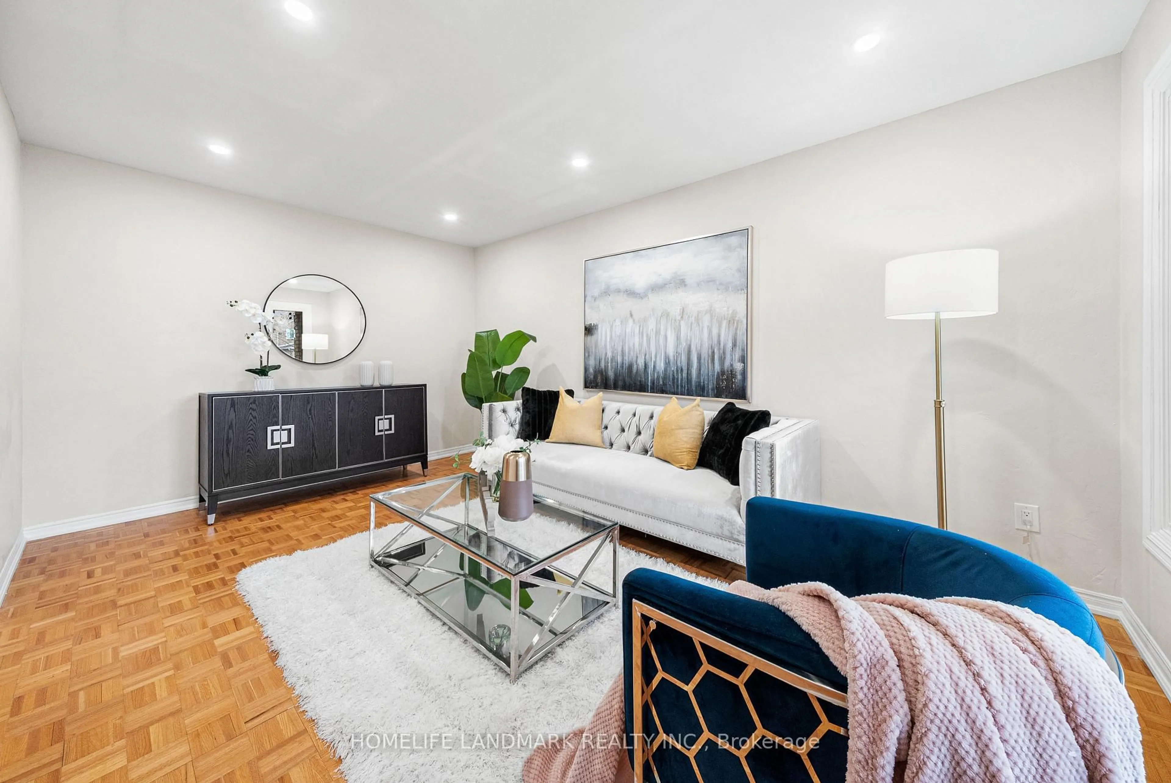 Living room with furniture, unknown for 165 Valleyway Cres, Vaughan Ontario L6A 1K8
