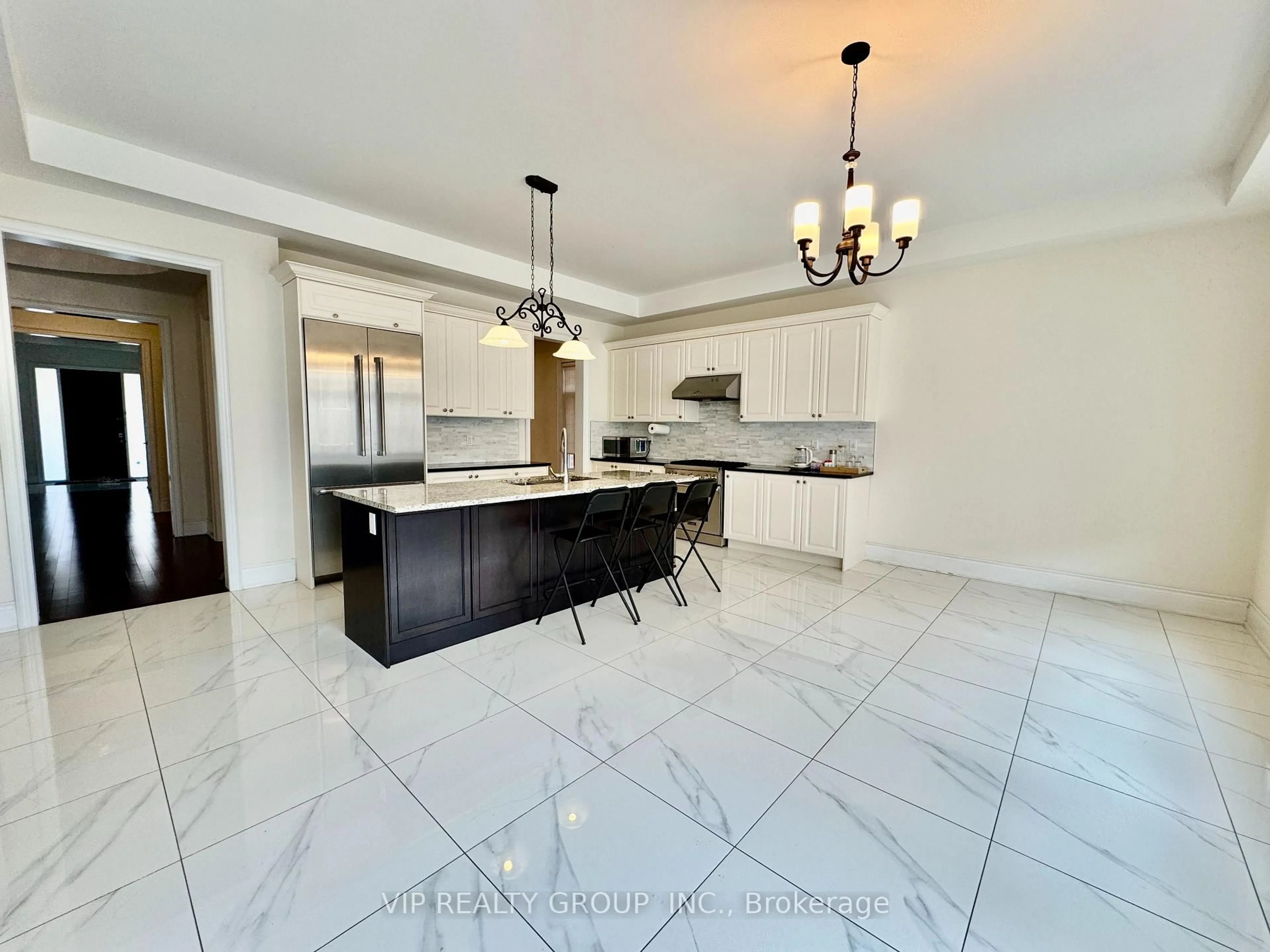 Open concept kitchen, ceramic/tile floor for 55 Yates Ave, Vaughan Ontario L6A 0J1