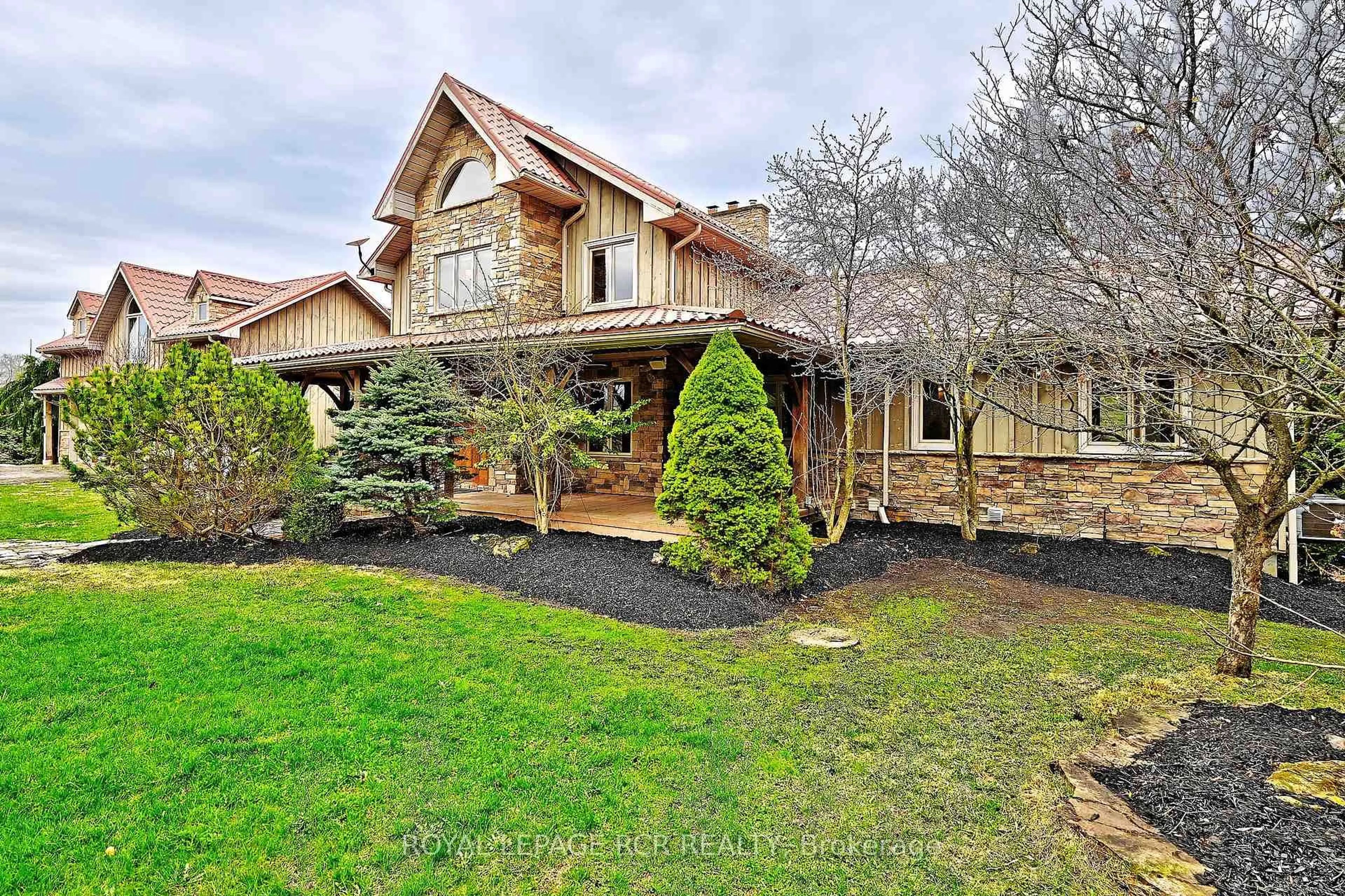 Home with brick exterior material, street for 3327 9 Line, Bradford West Gwillimbury Ontario L3Z 3S4