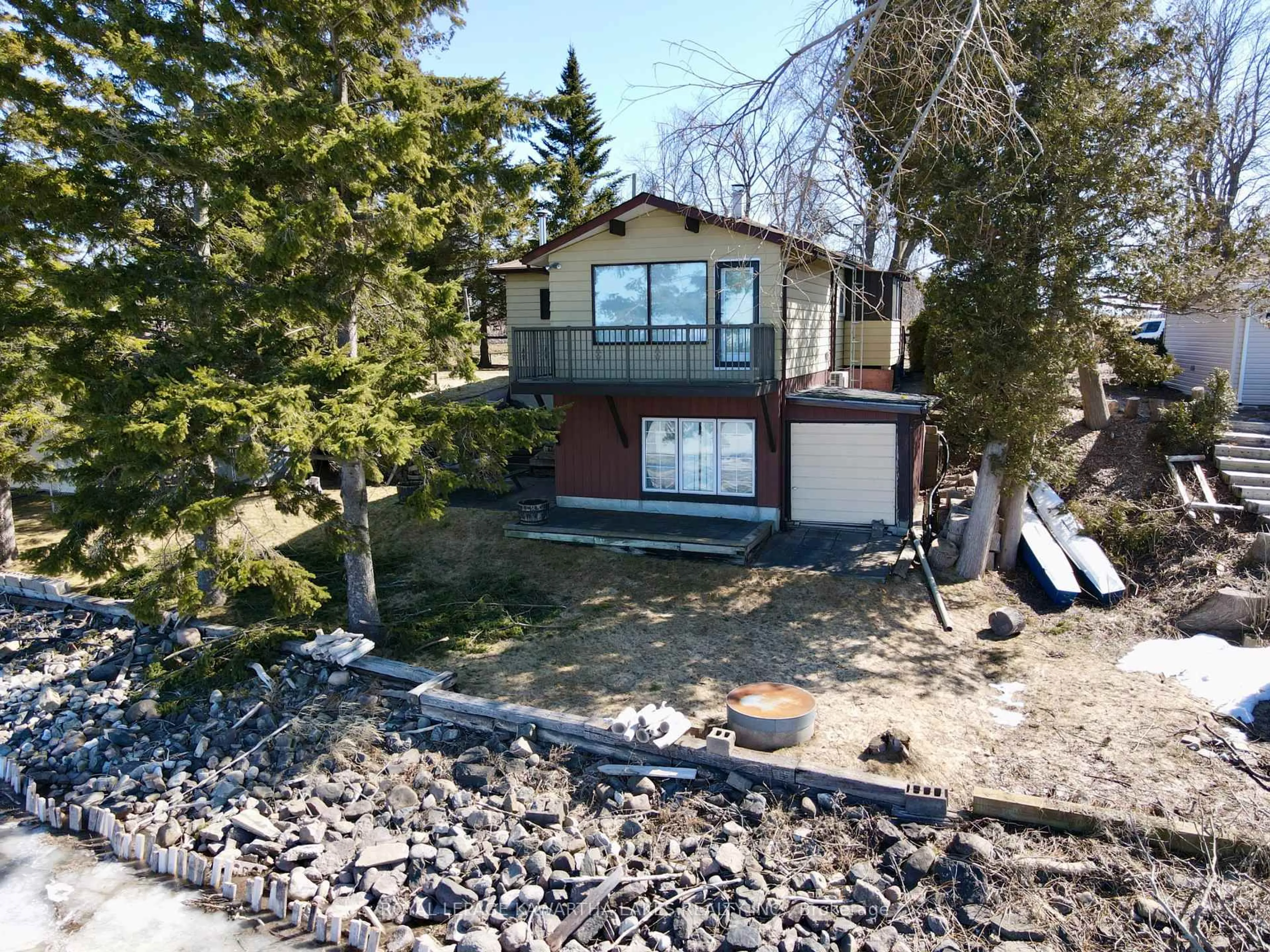 A pic from outside/outdoor area/front of a property/back of a property/a pic from drone, unknown for 92 Alsops Beach Rd, Brock Ontario L0K 1A0