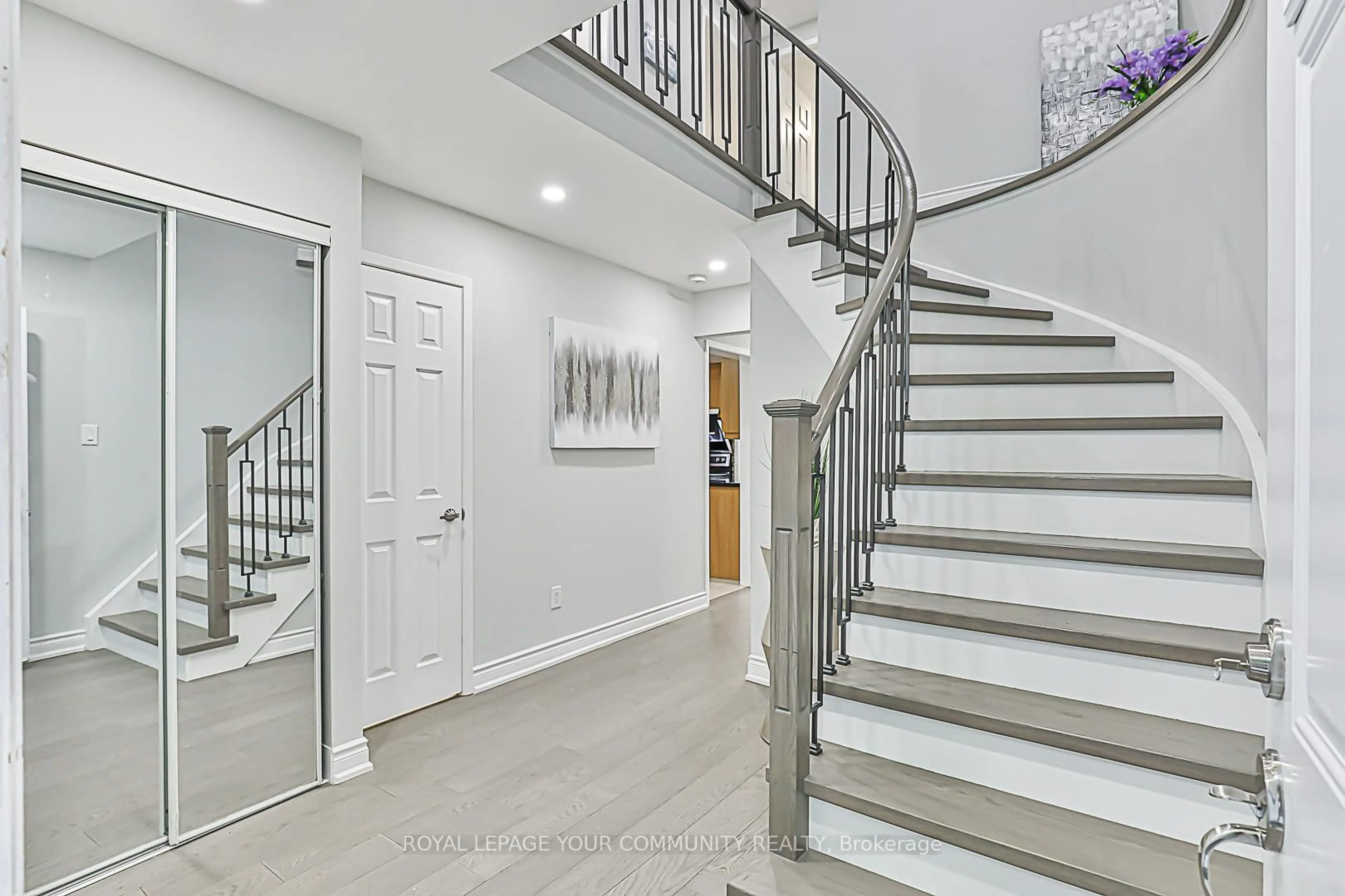 Unknown for 120 Chloe Cres, Markham Ontario L3S 2J1