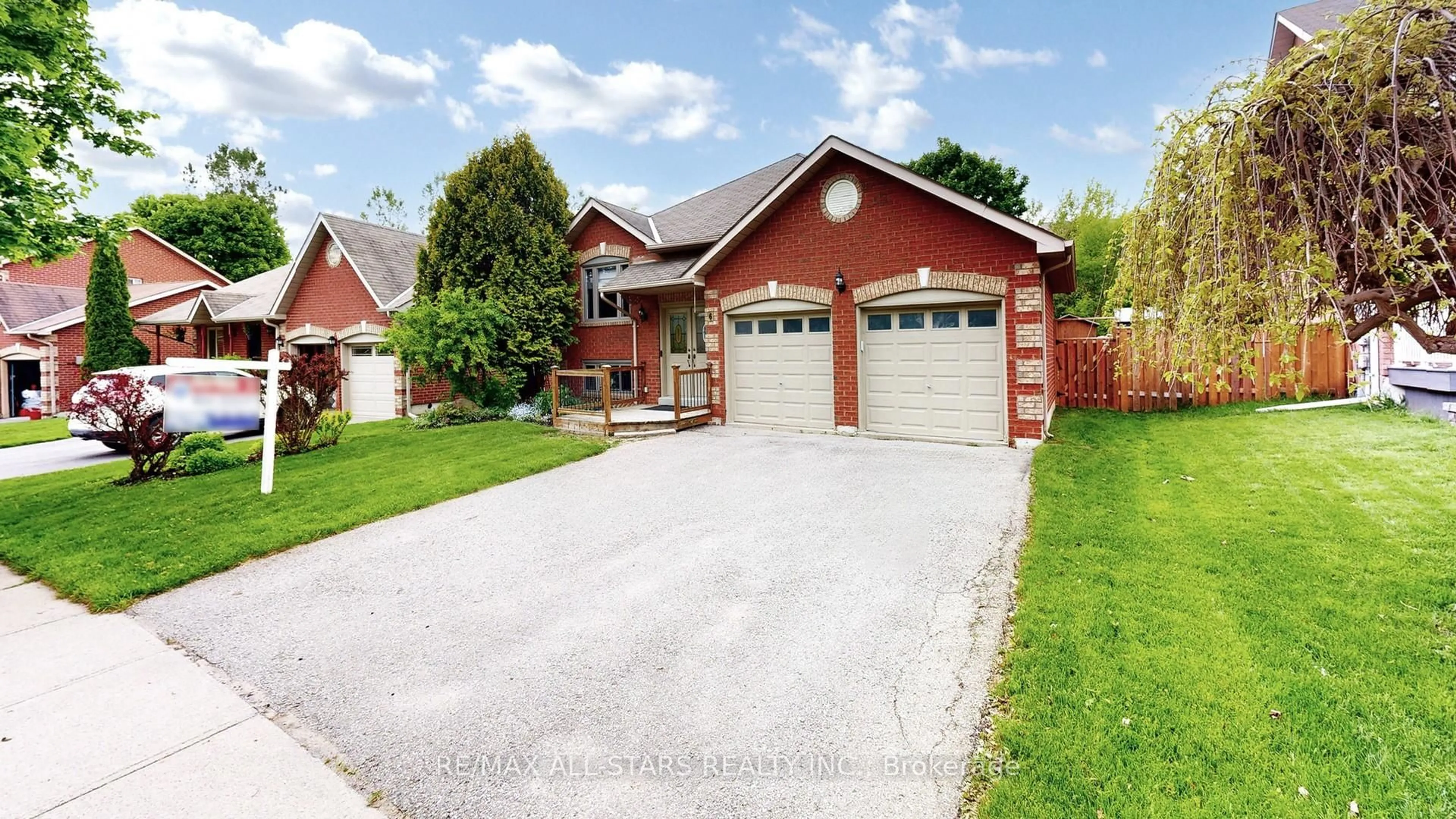 Home with brick exterior material, street for 6 Forsythe Dr, Uxbridge Ontario L9P 1V7