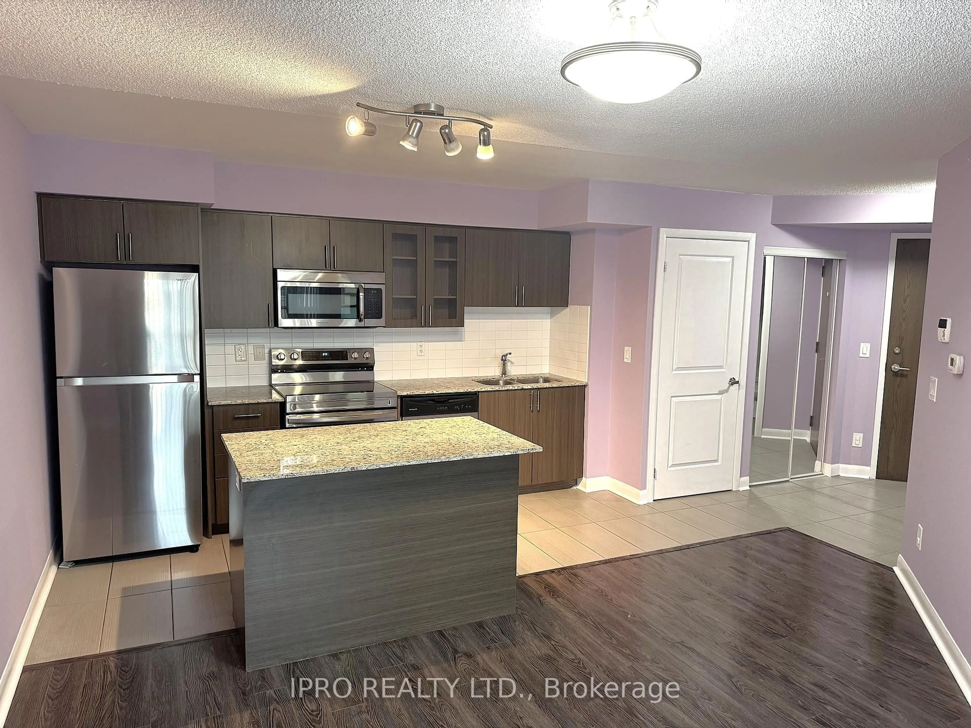 Open concept kitchen, unknown for 75 Norman Bethune Ave #803, Richmond Hill Ontario L4B 0B6
