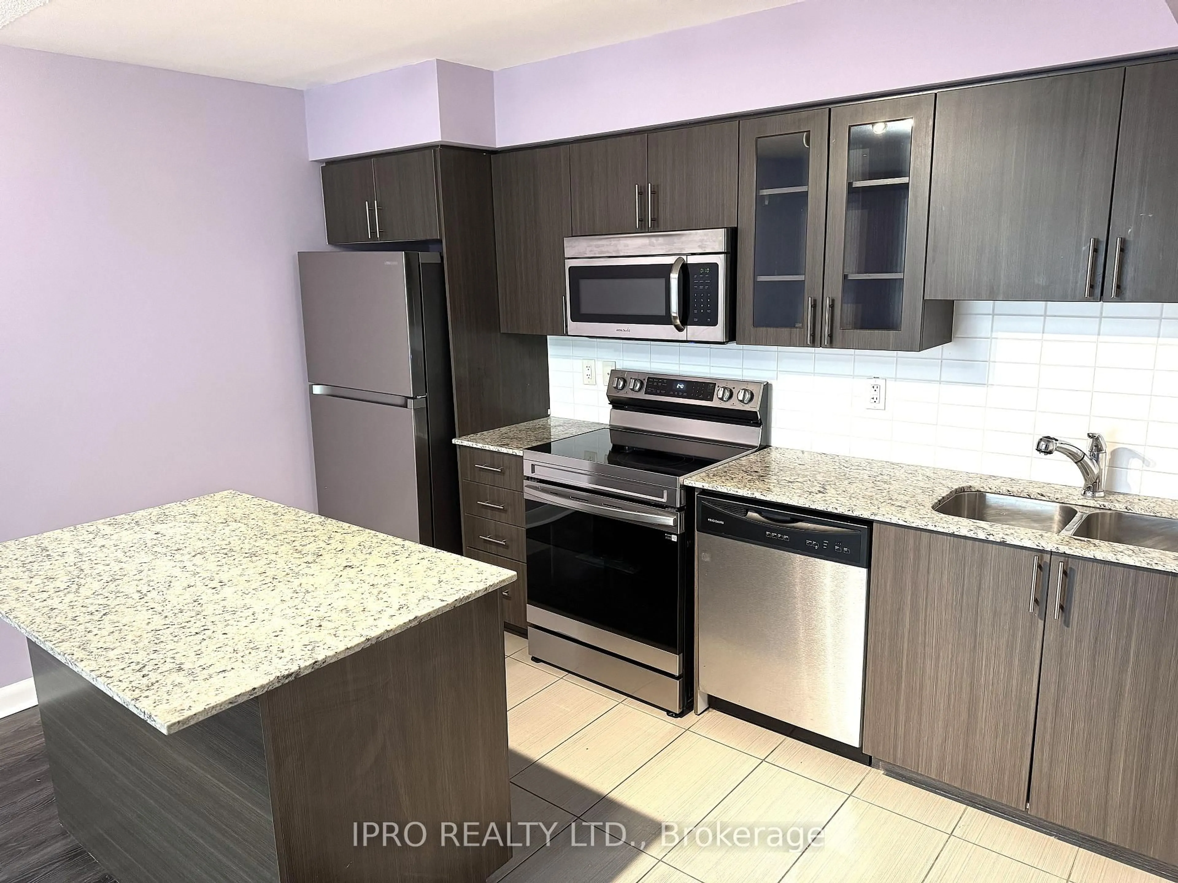 Standard kitchen, unknown for 75 Norman Bethune Ave #803, Richmond Hill Ontario L4B 0B6