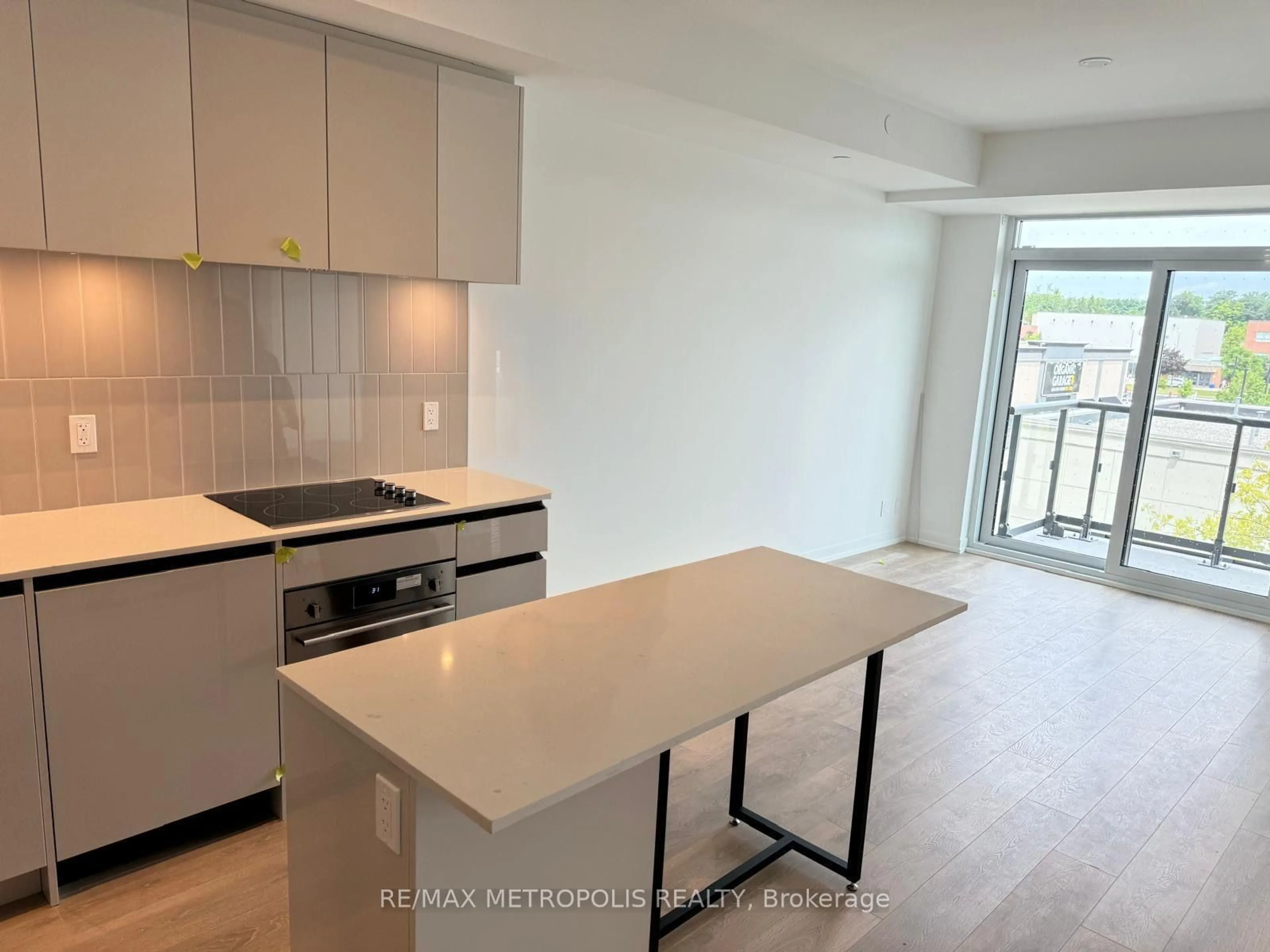 Standard kitchen, unknown for 8 Beverley Blvd #303, Vaughan Ontario L4J 0L5