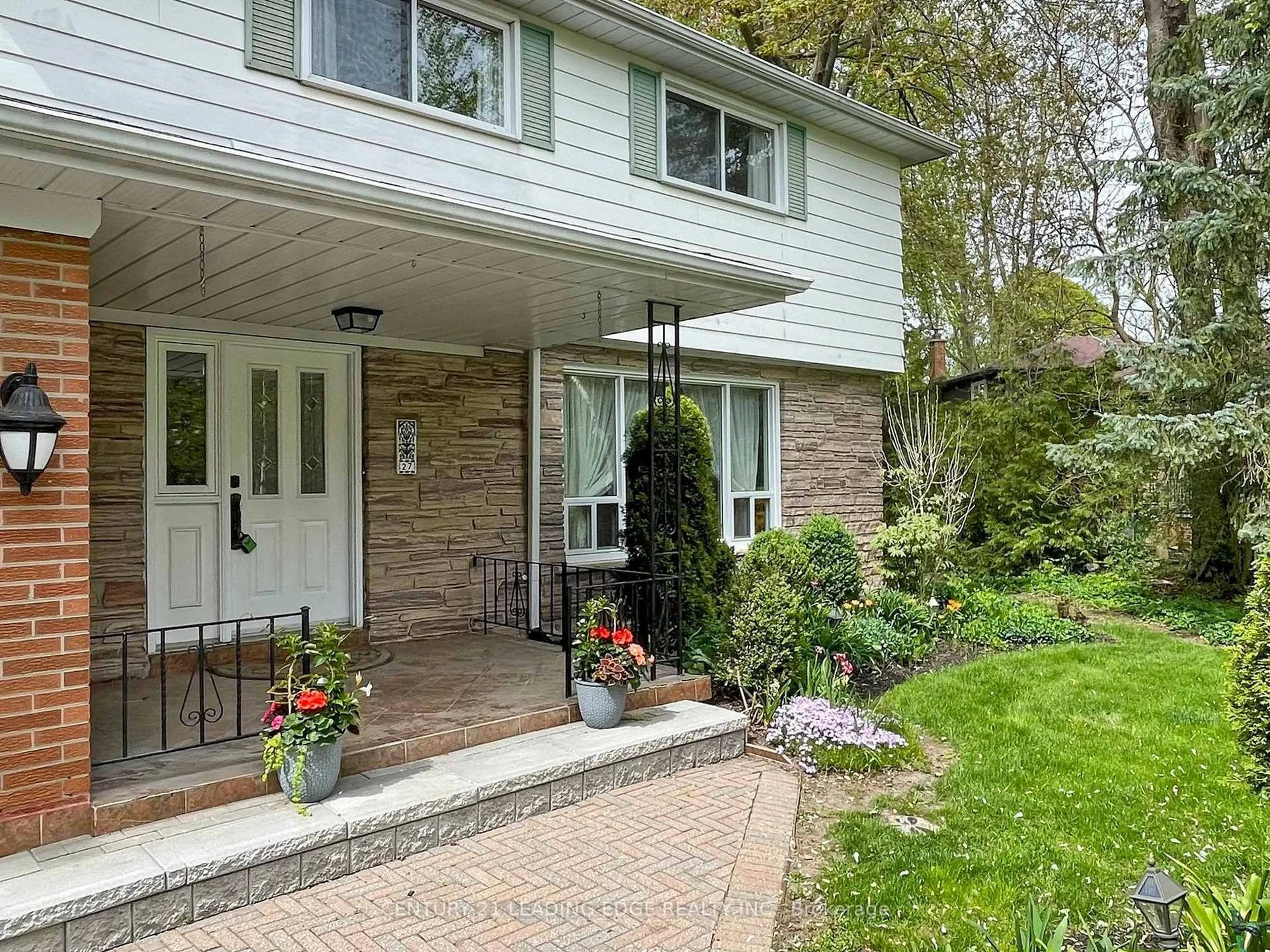 Home with brick exterior material, street for 27 Jeremy Dr, Markham Ontario L3R 2K7