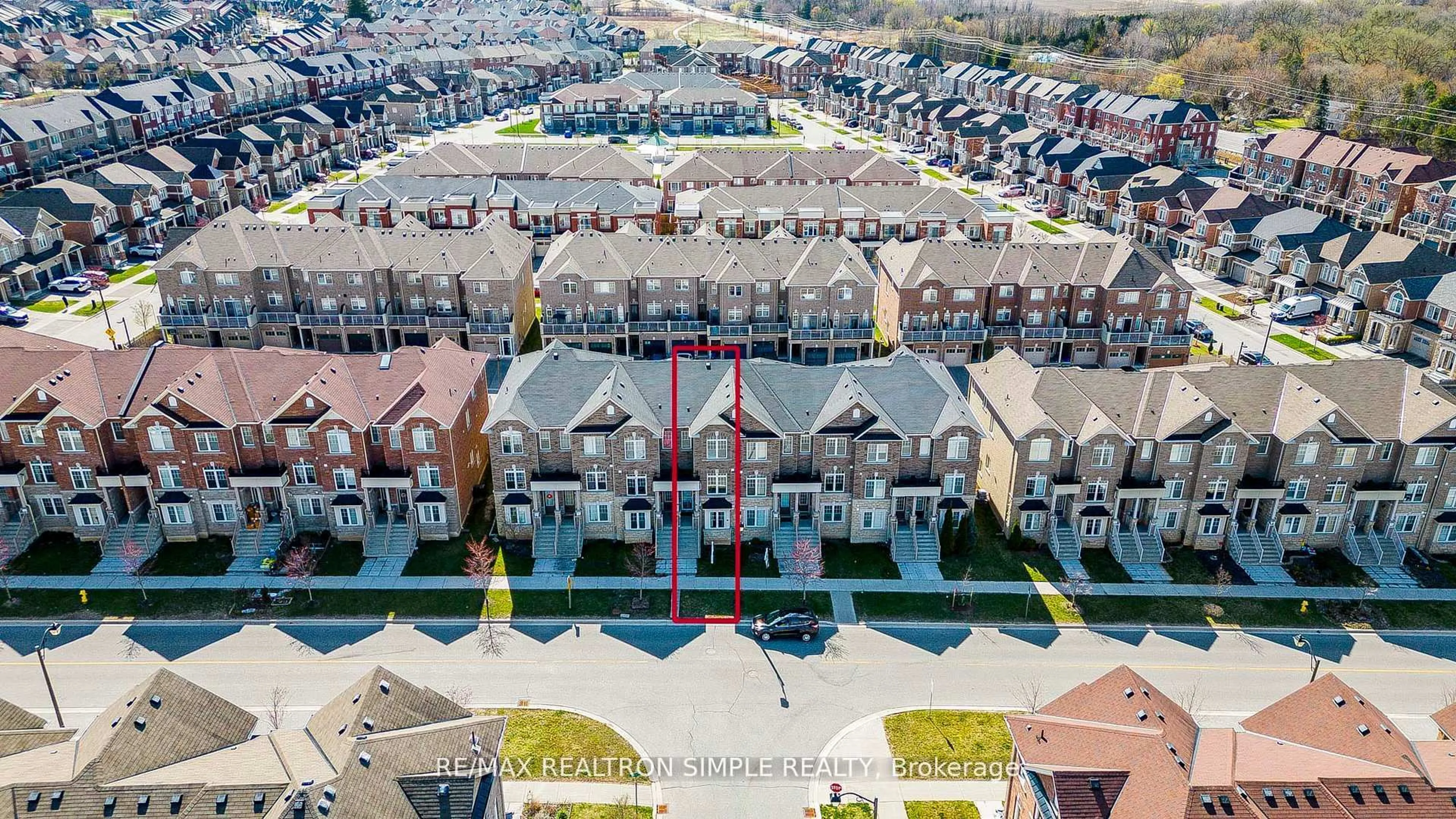 A pic from outside/outdoor area/front of a property/back of a property/a pic from drone, city buildings view from balcony for 304 Delray Dr, Markham Ontario L6E 0R1