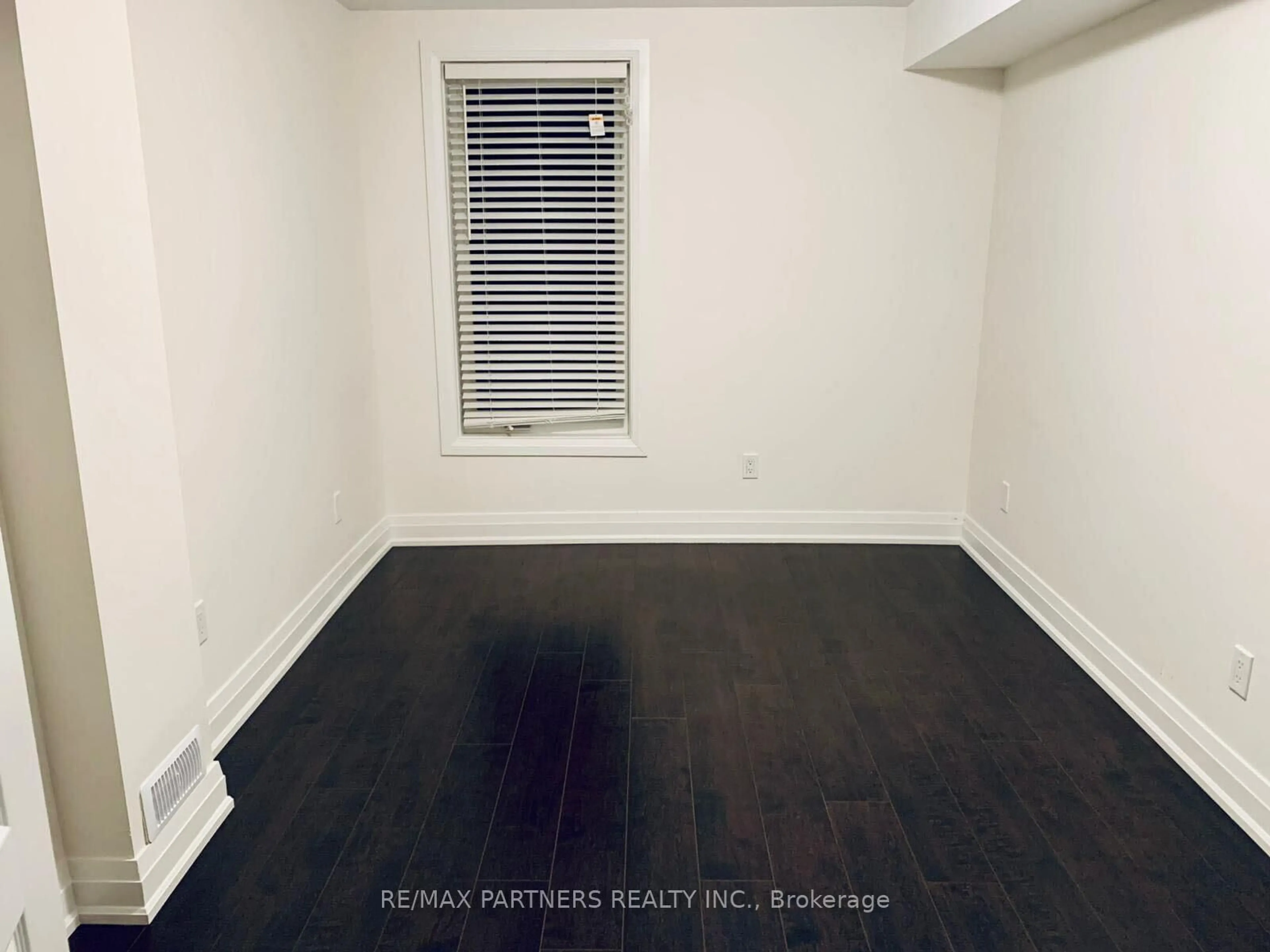 A pic of a room for 277 Mavrinac Blvd, Aurora Ontario L4G 0E7