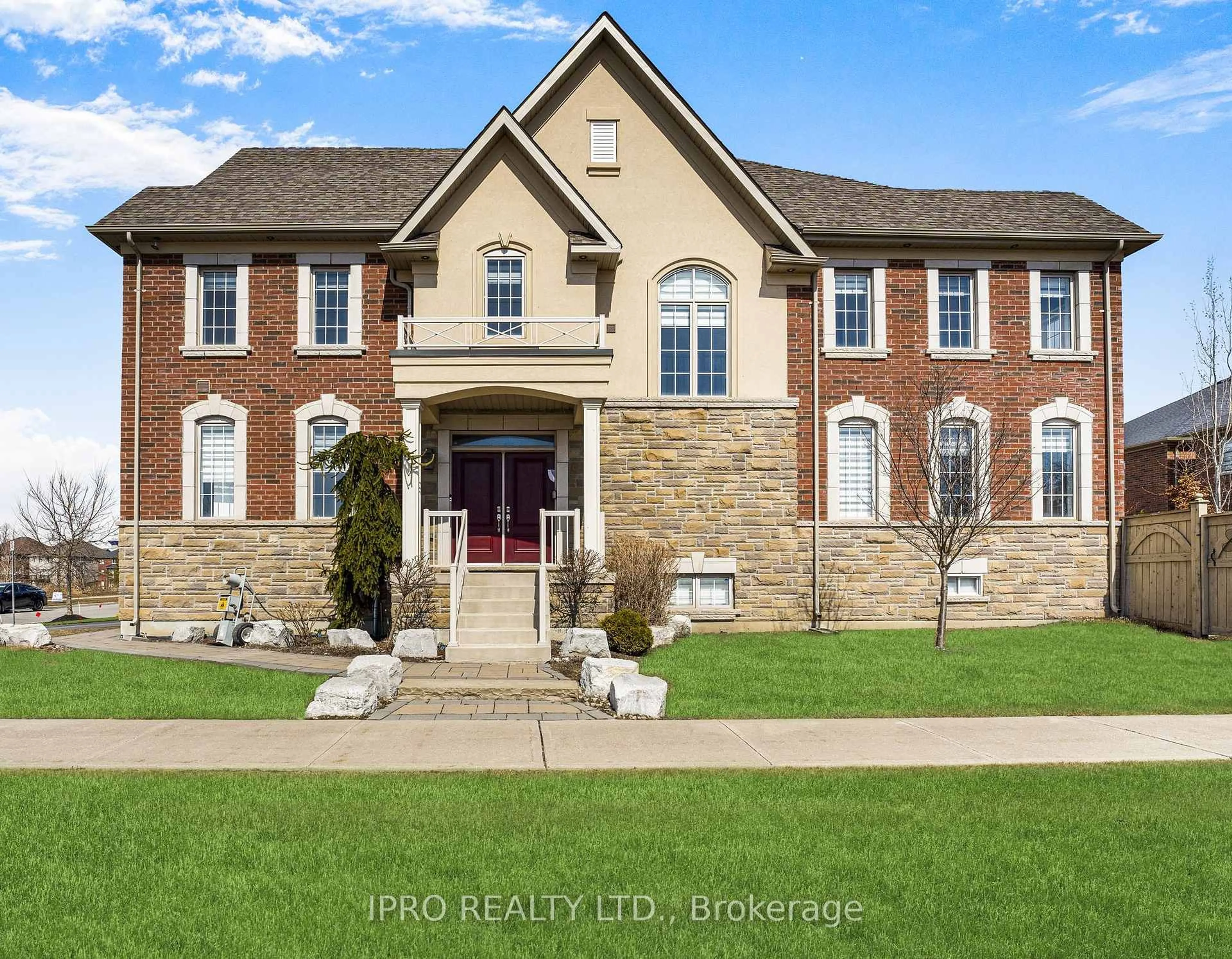 Home with brick exterior material, unknown for 3 Kettle Valley Tr, King Ontario L7B 0A6