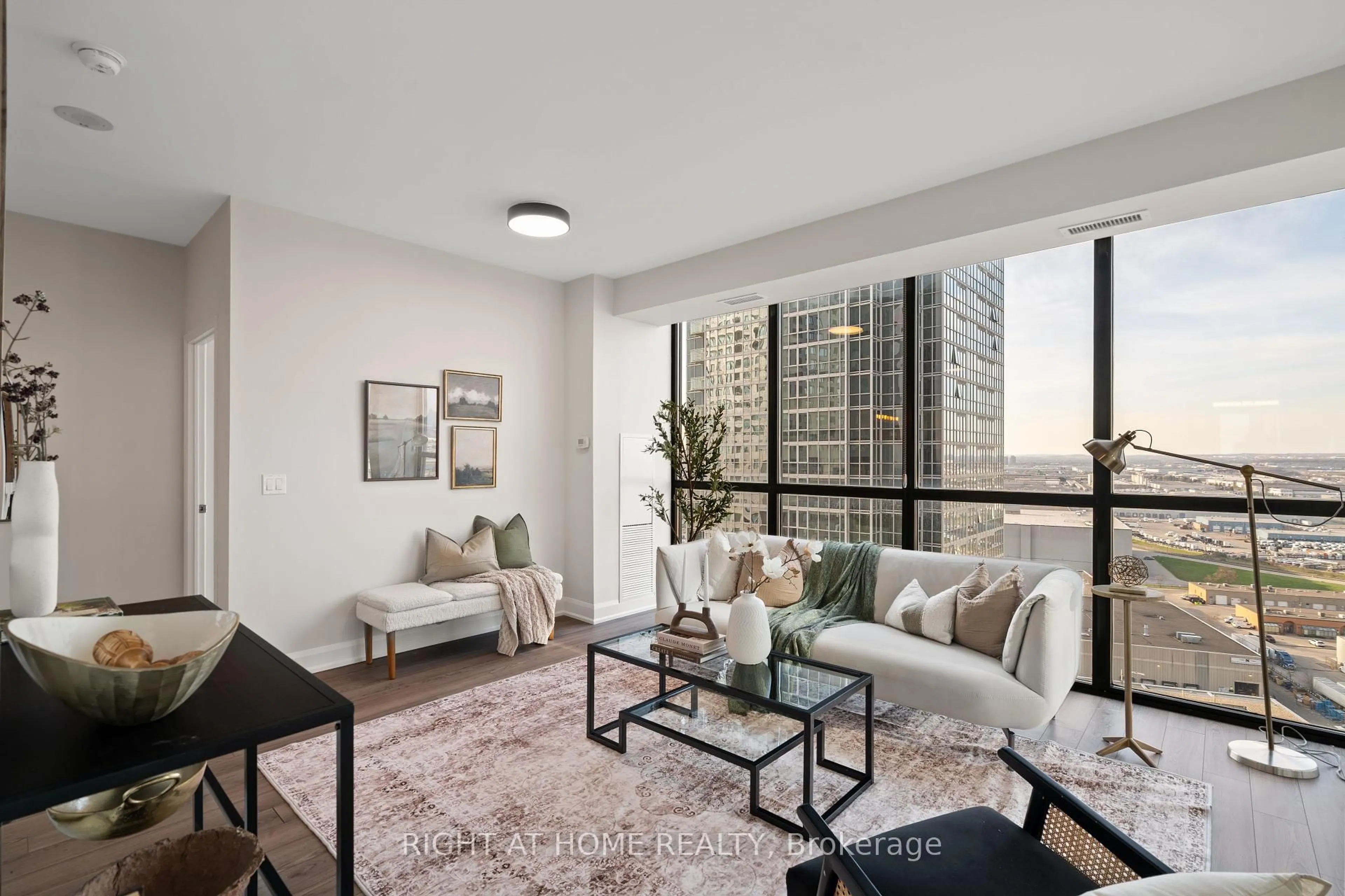 Living room with furniture, unknown for 2910 Highway 7 N/A #1909, Vaughan Ontario L4K 0H8