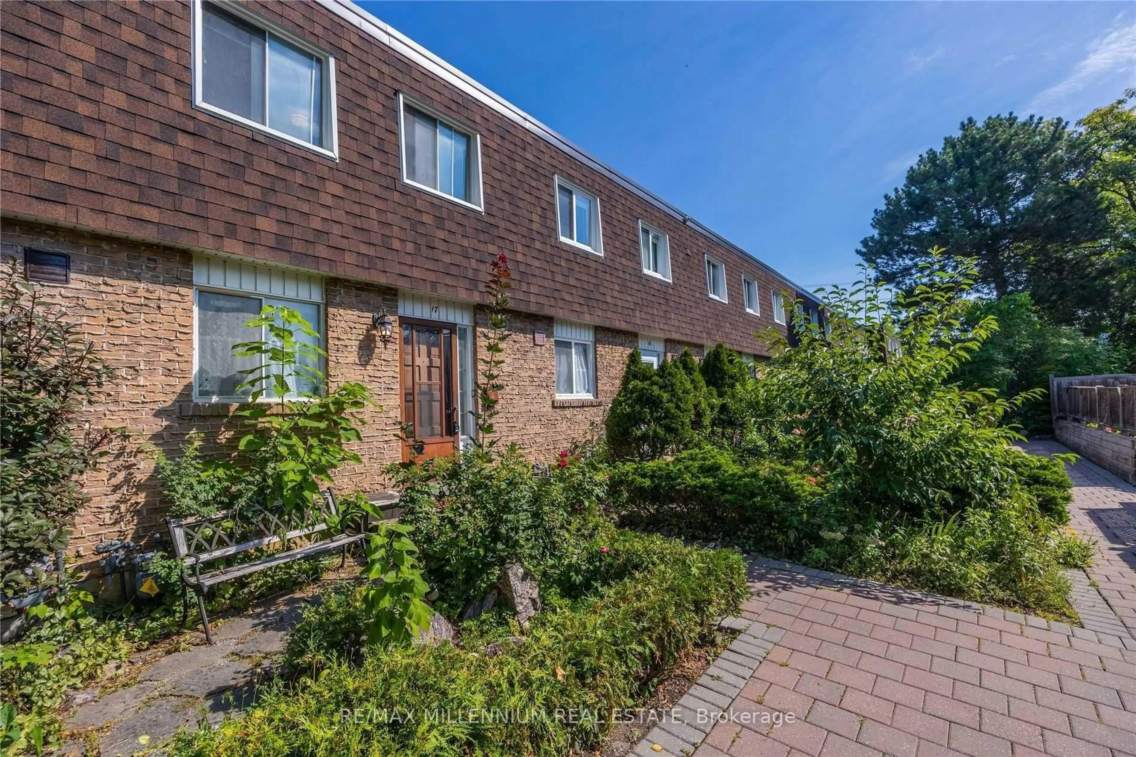 Home with brick exterior material, street for 17 The Carriage Way ##17, Markham Ontario L3T 4V1