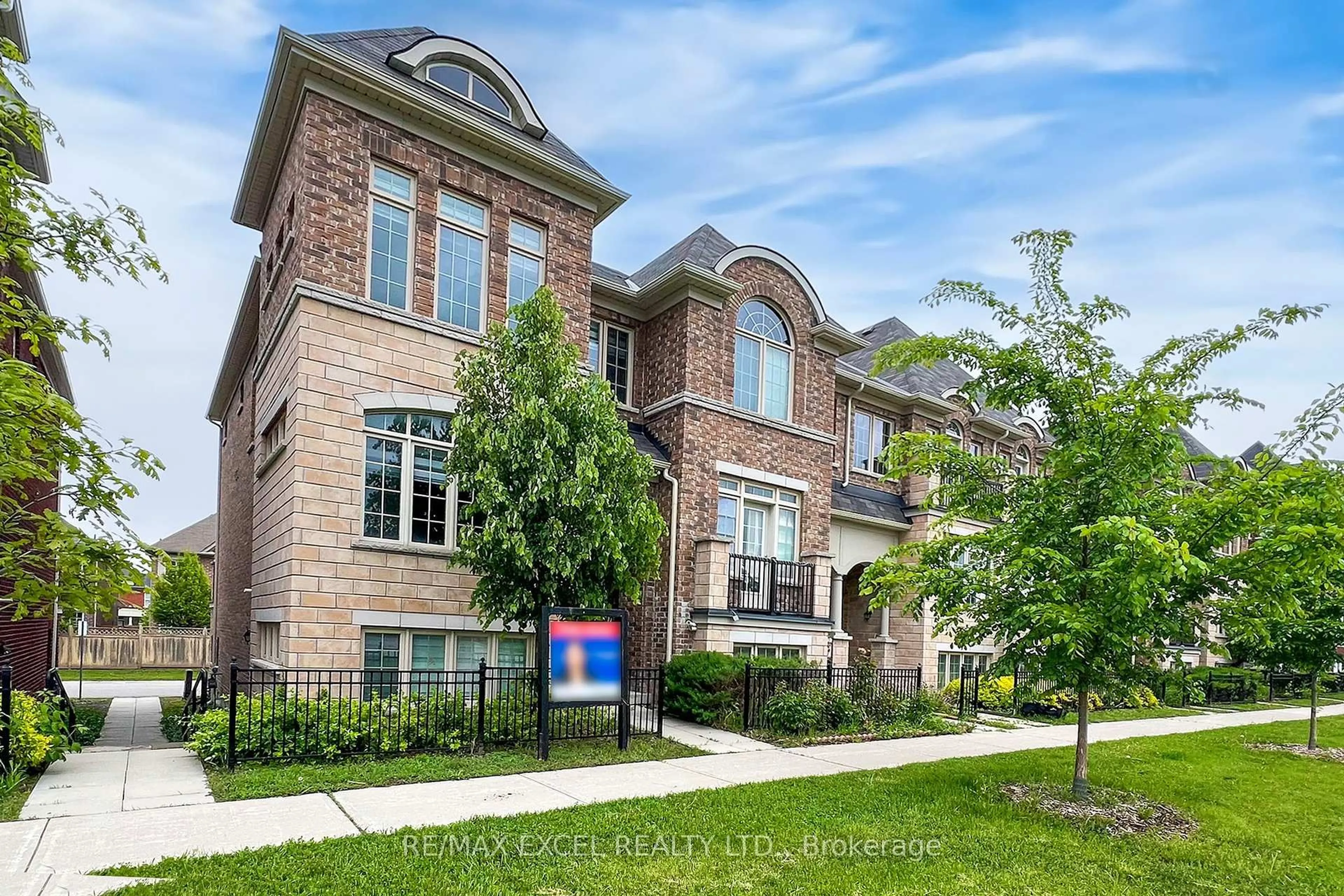 Home with brick exterior material, street for 283 Dundas Way, Markham Ontario L6E 0S8