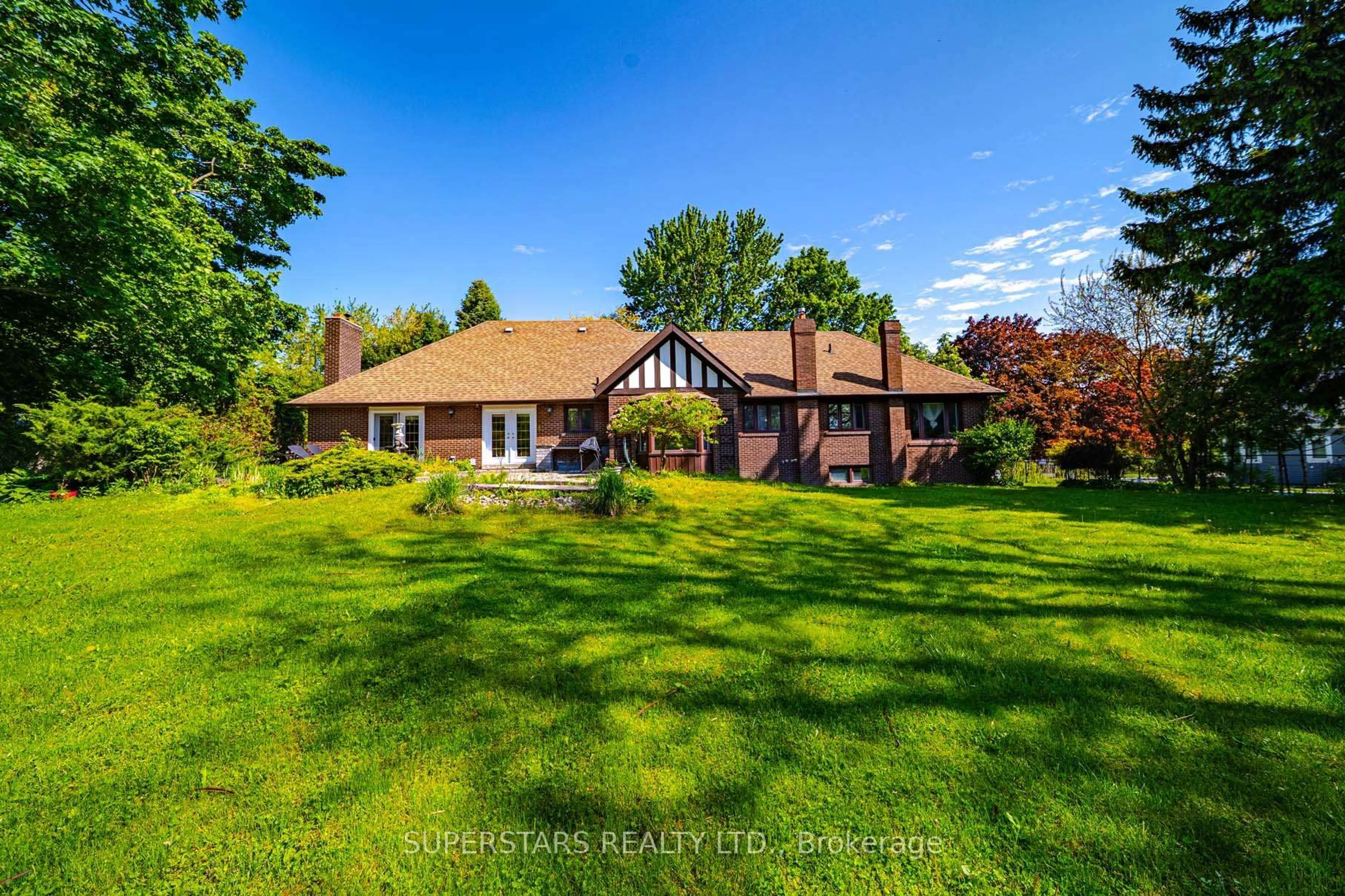A pic from outside/outdoor area/front of a property/back of a property/a pic from drone, water/lake/river/ocean view for 5 Mortson St, Markham Ontario L6C 1A5