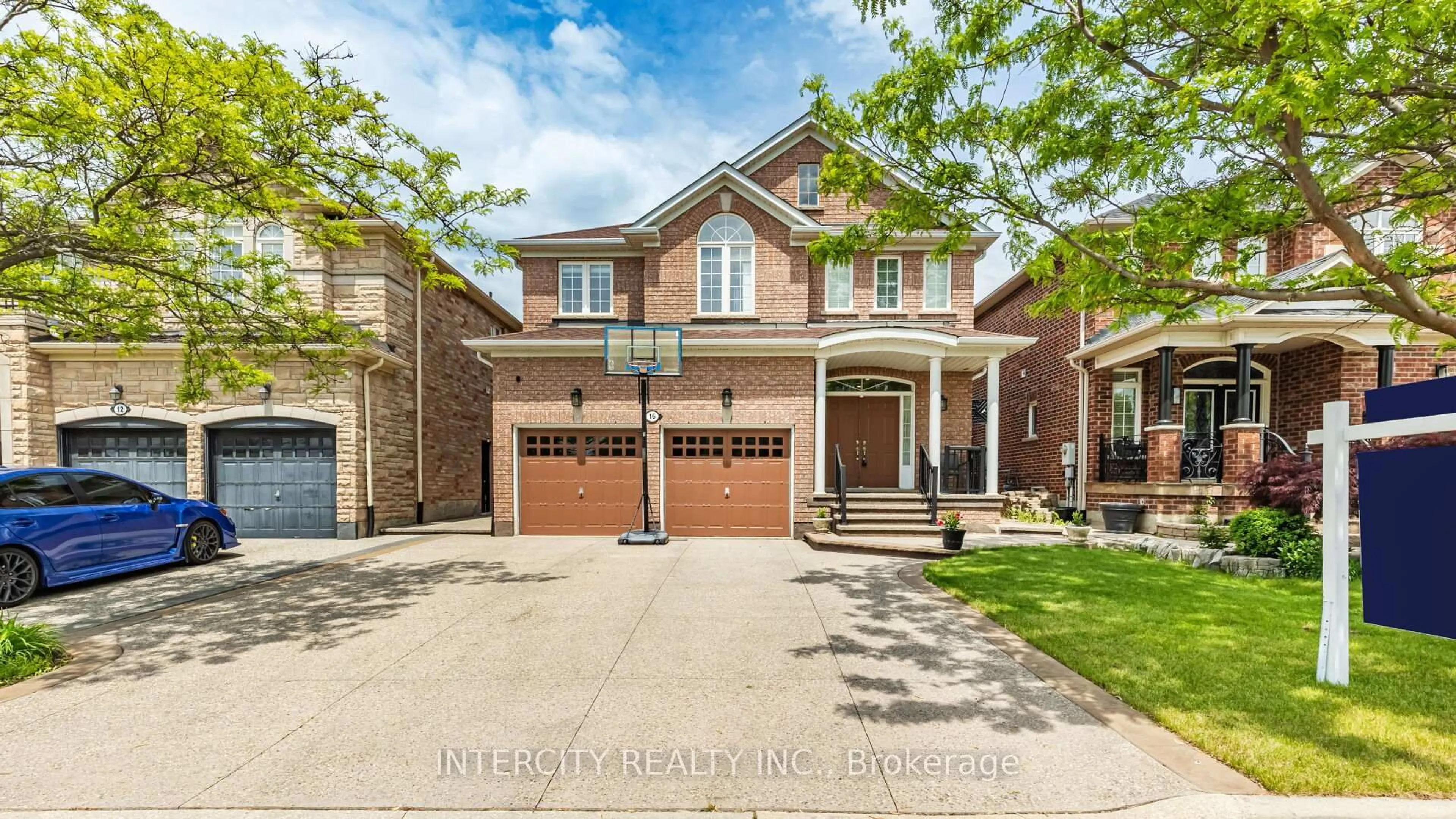 Home with brick exterior material, street for 16 Venice Gate Dr, Vaughan Ontario L4H 0E7