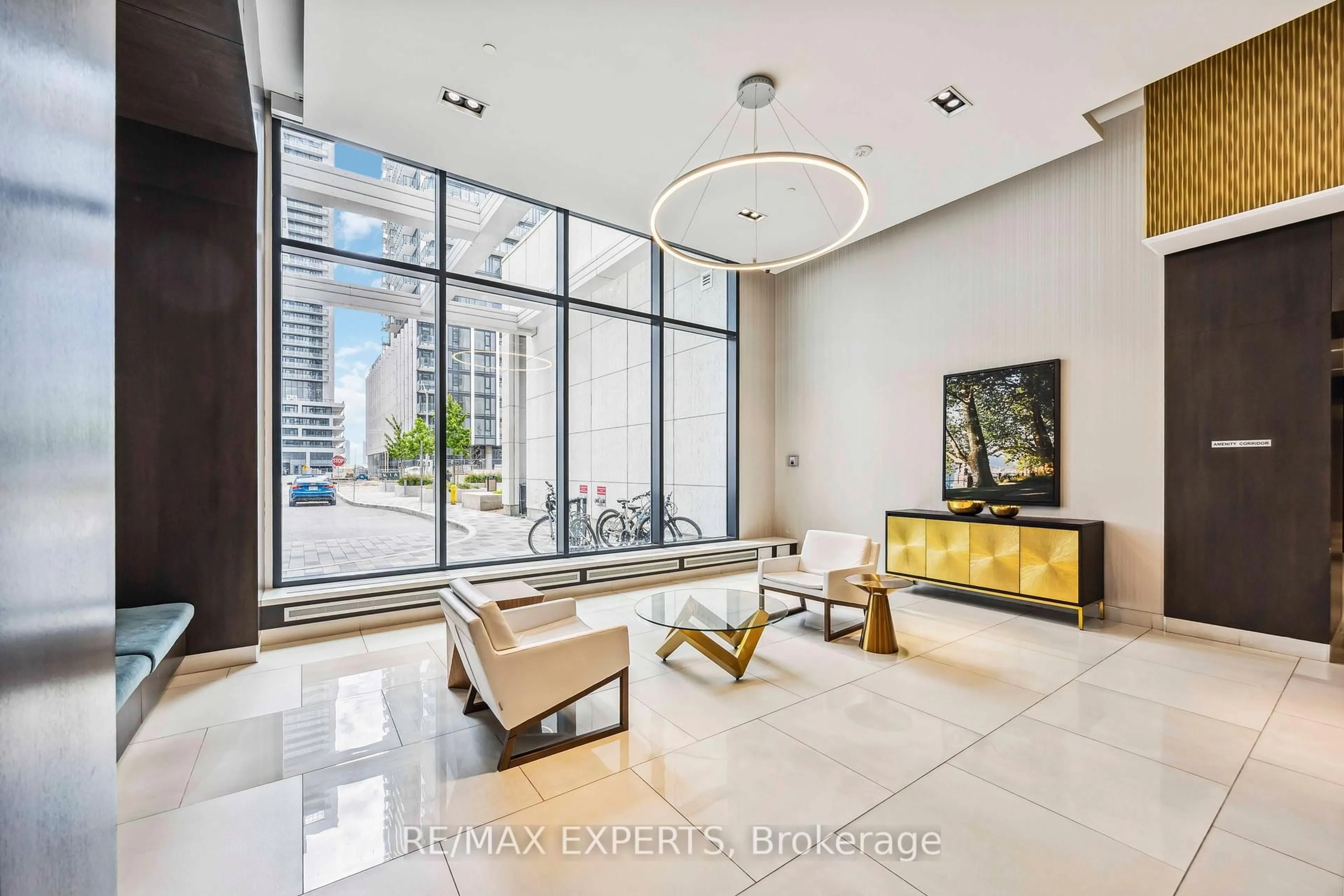 Indoor foyer for 9000 Jane St #903, Vaughan Ontario L4K 0M6