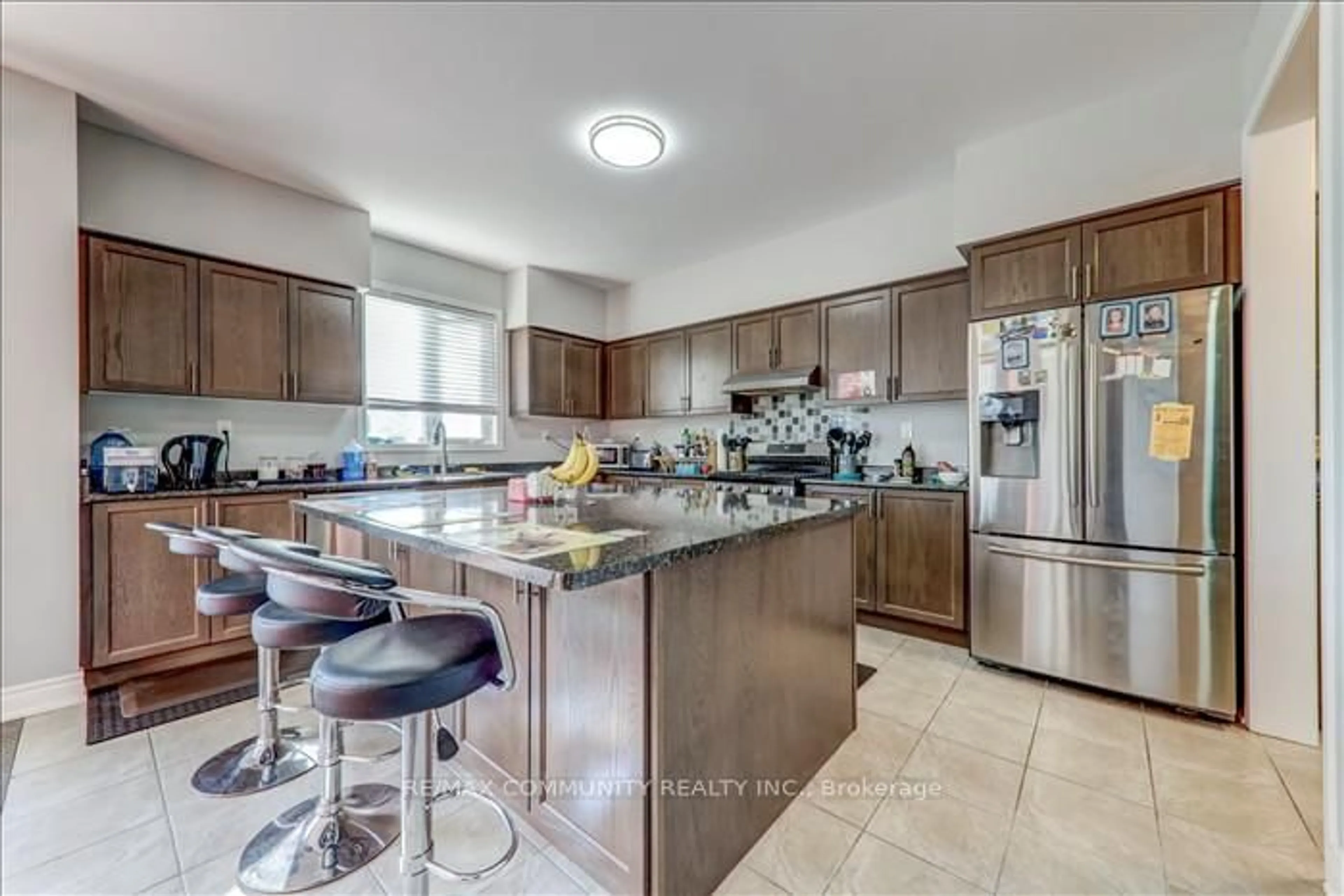 Open concept kitchen, ceramic/tile floor for 22 Sunderland Meadows Dr, Brock Ontario L0C 1H0