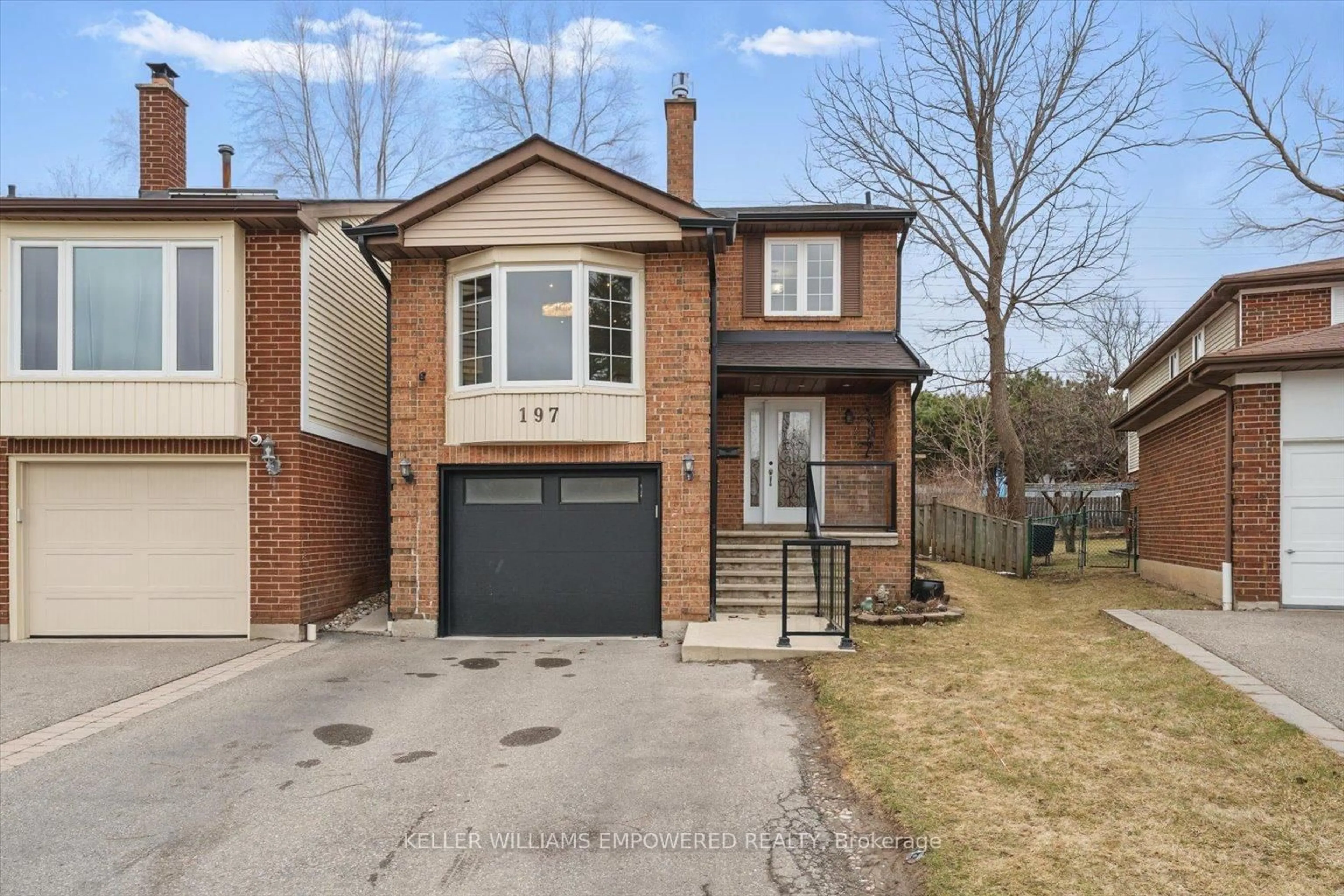 Home with brick exterior material, street for 197 Stephen St, Richmond Hill Ontario L4C 5N9