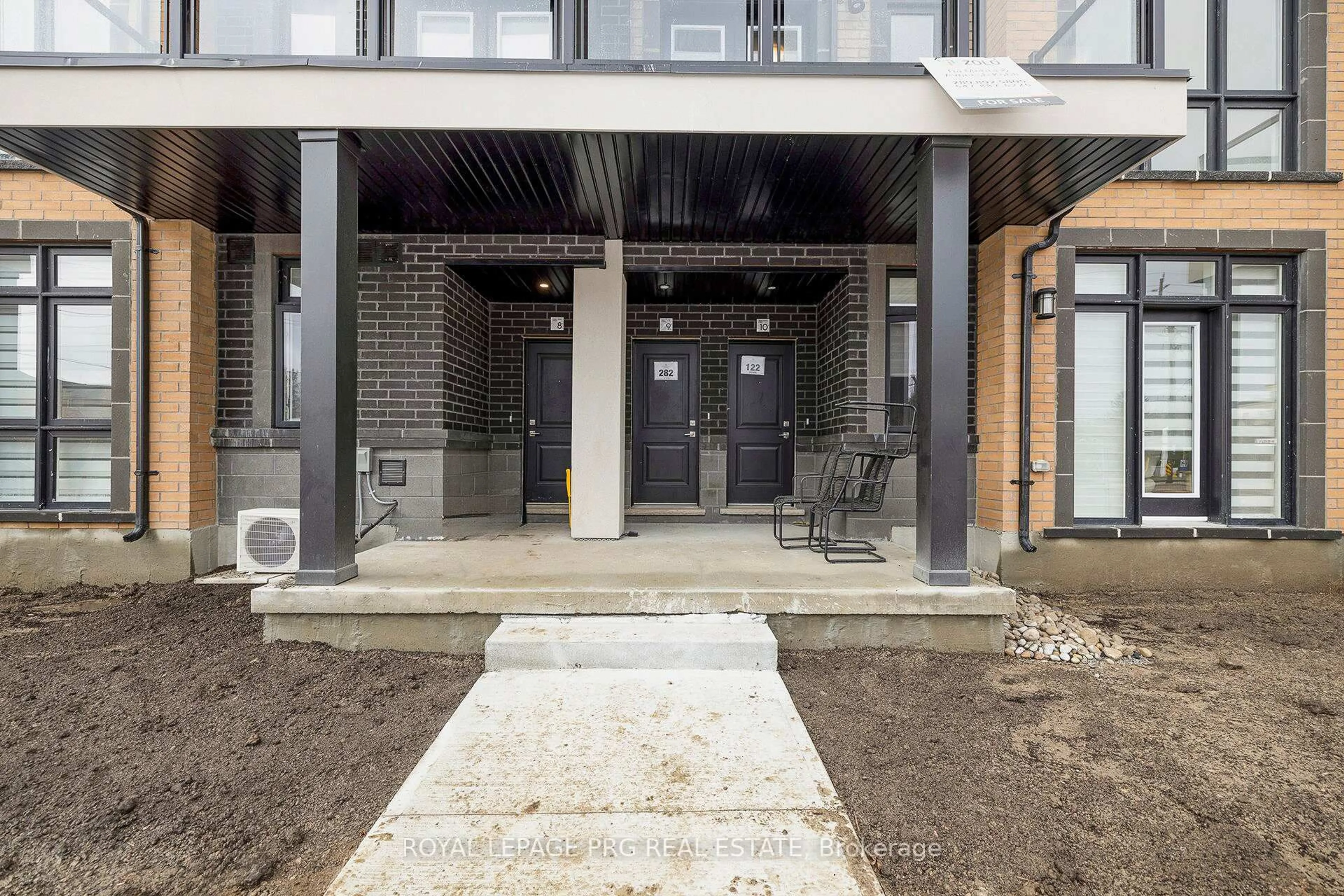 Unknown for 12860 Yonge St #9, Richmond Hill Ontario L4E 1J4
