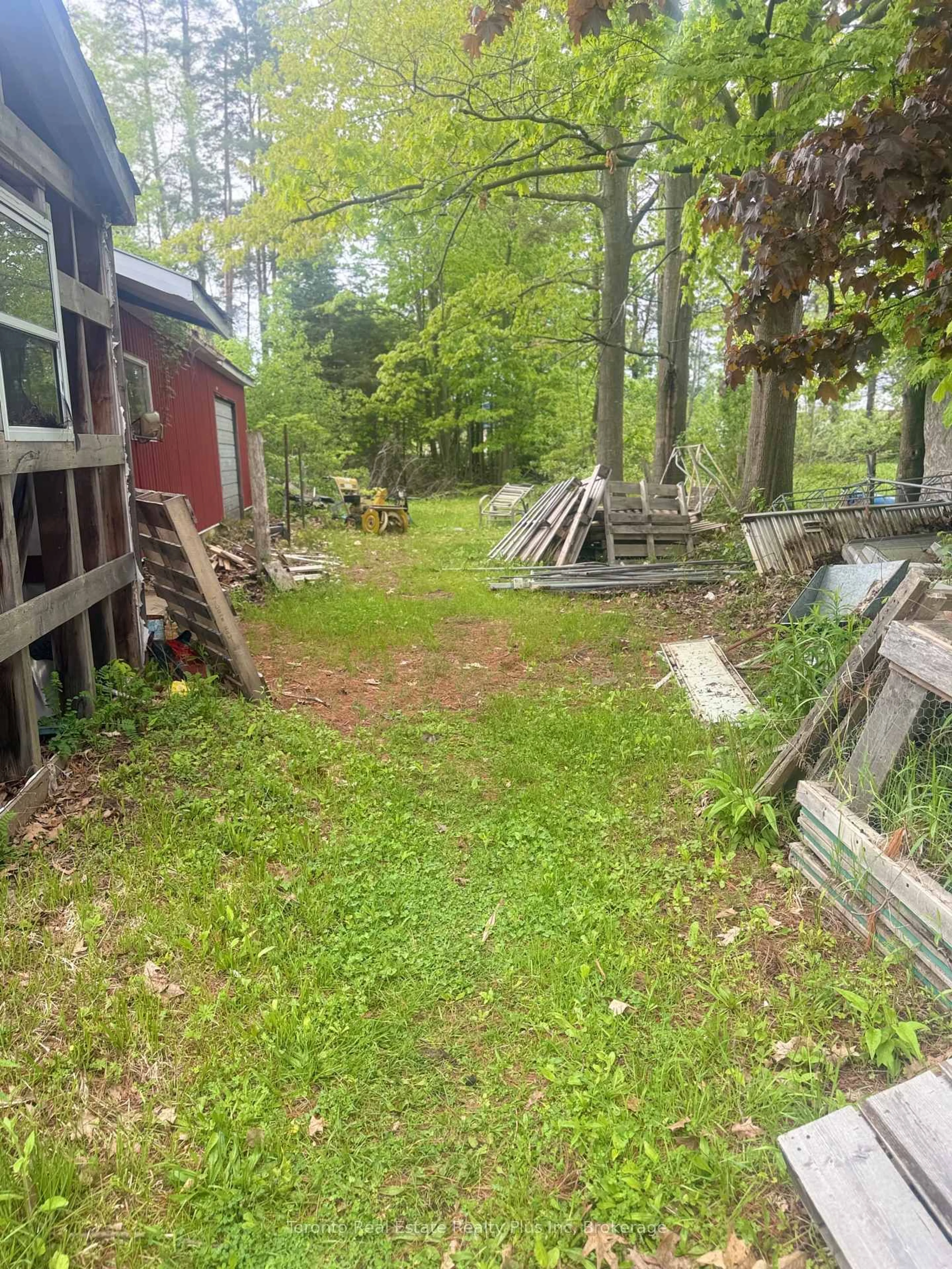 Unknown for 11 Cecil St, Essa Ontario L0M 1B3