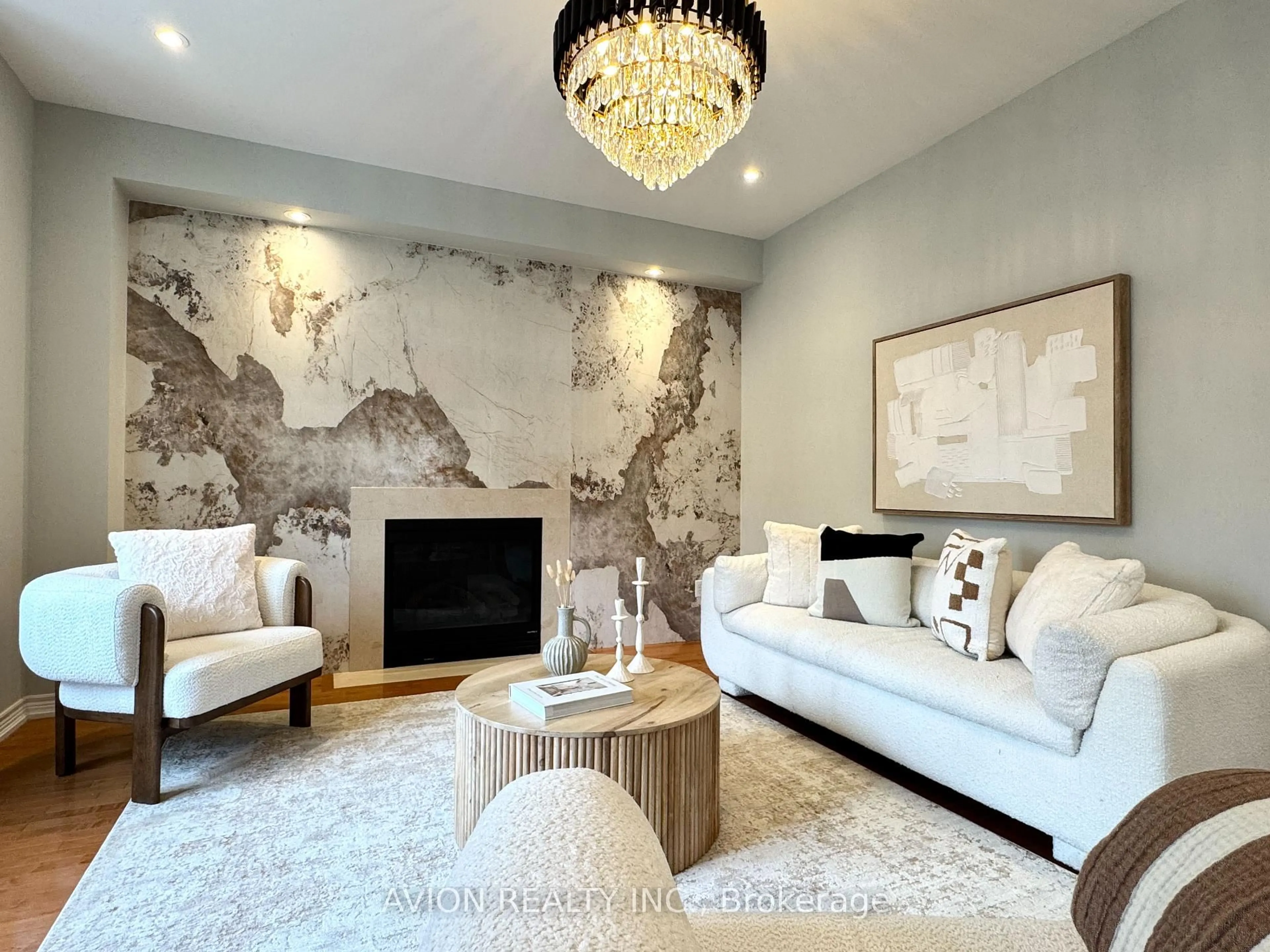 Living room with furniture, unknown for 93 Alamo Heights Dr, Richmond Hill Ontario L4S 2W4