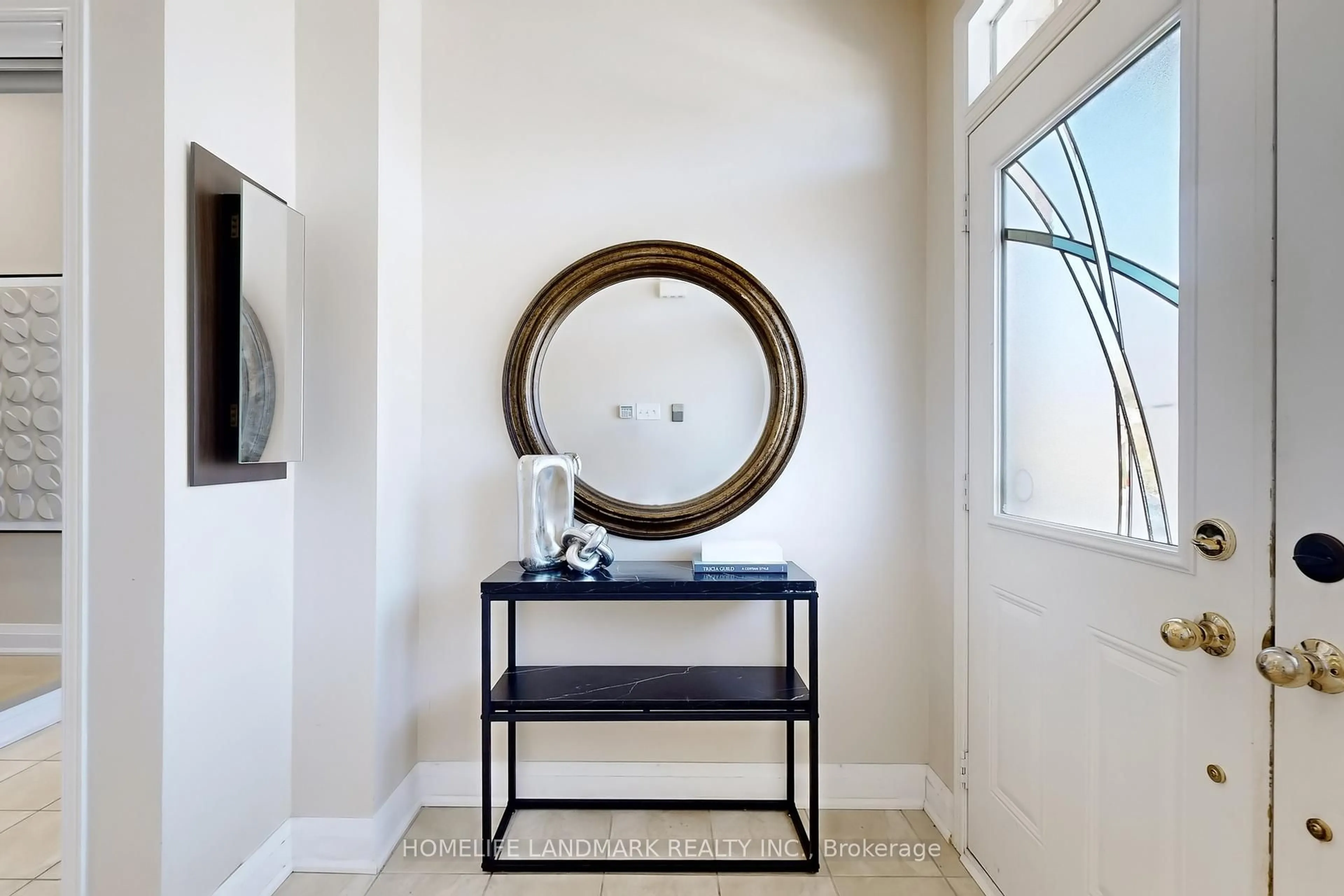 Indoor entryway for 115 Big Hill Cres, Vaughan Ontario L6A 4K7