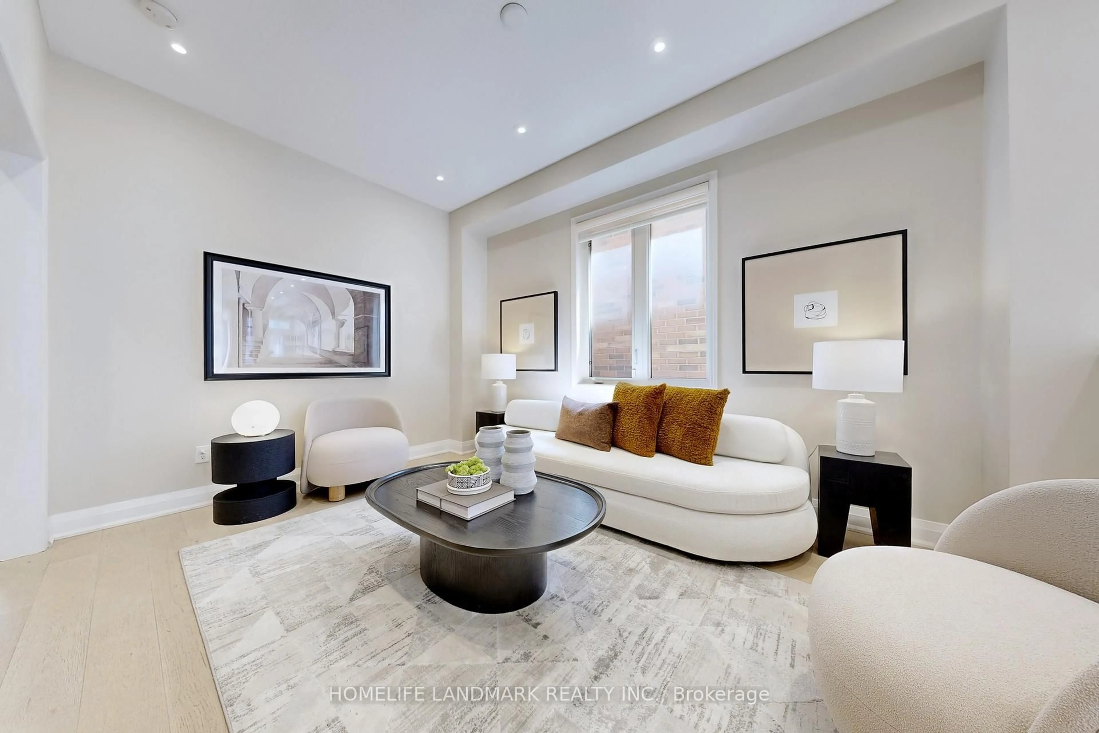 Living room with furniture, unknown for 115 Big Hill Cres, Vaughan Ontario L6A 4K7