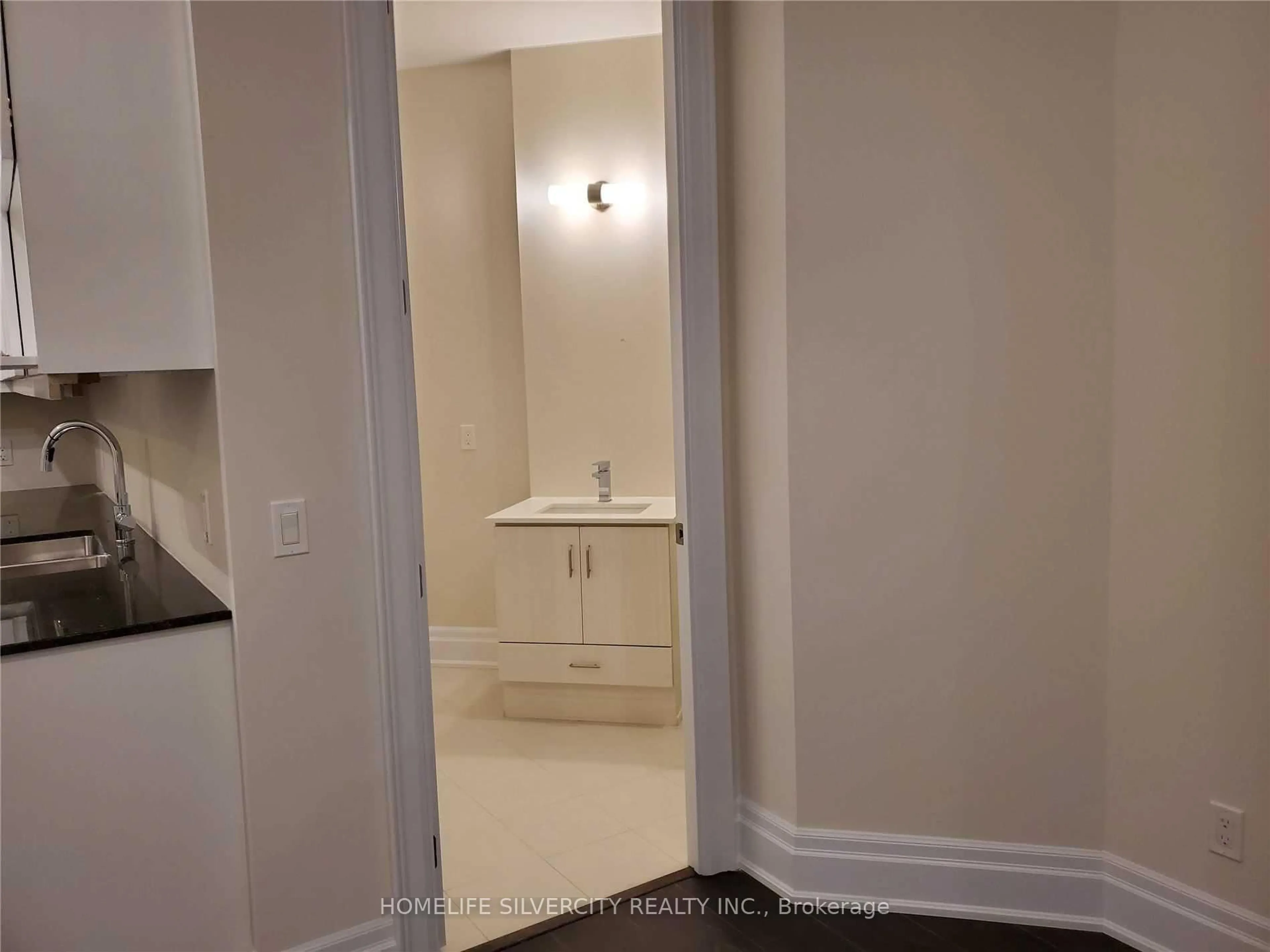 A pic of a room for 9075 Jane St #111, Vaughan Ontario L4K 0L7