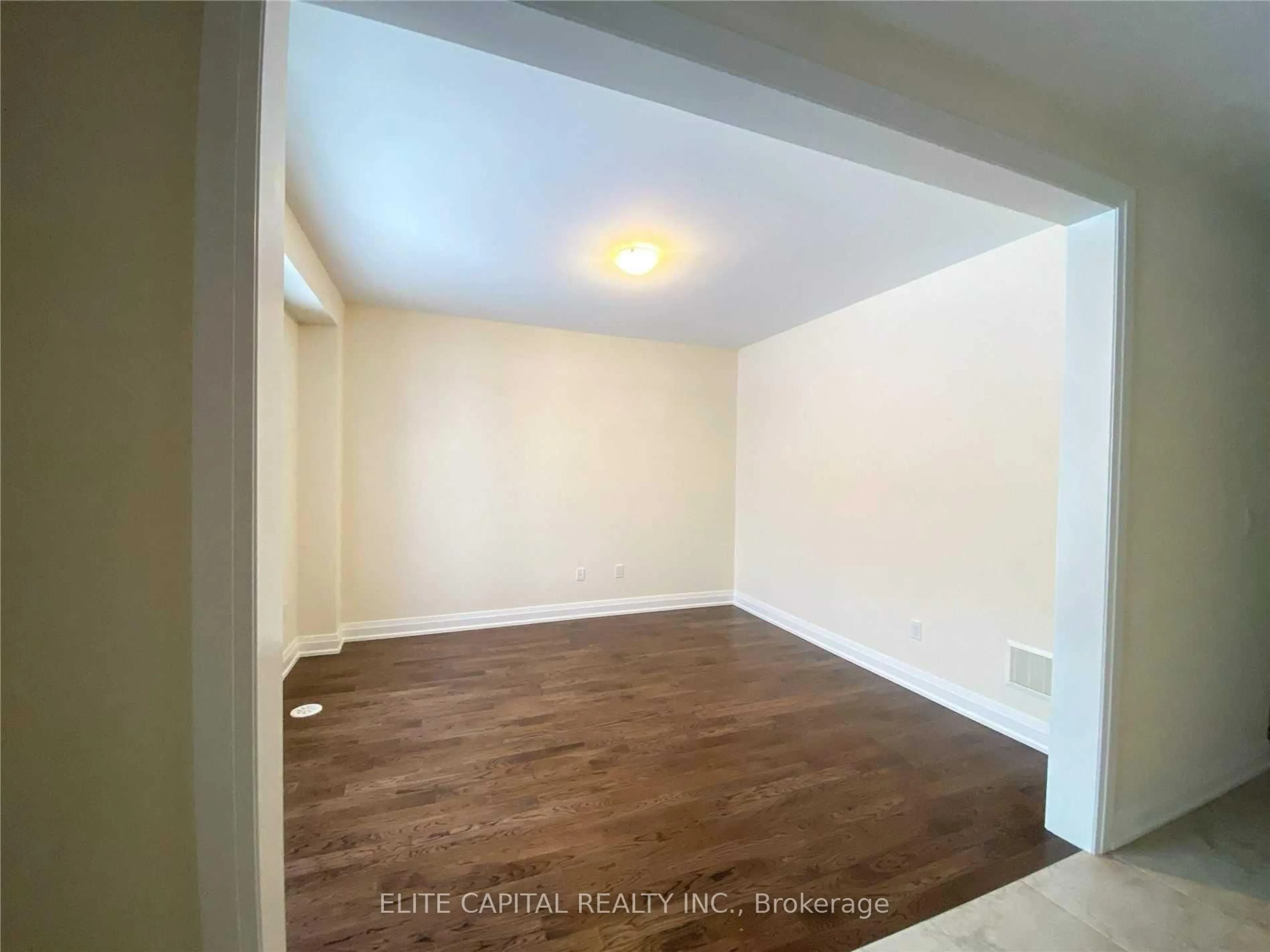 A pic of a room for 84 William F Bell Pkwy, Richmond Hill Ontario L4S 0K4