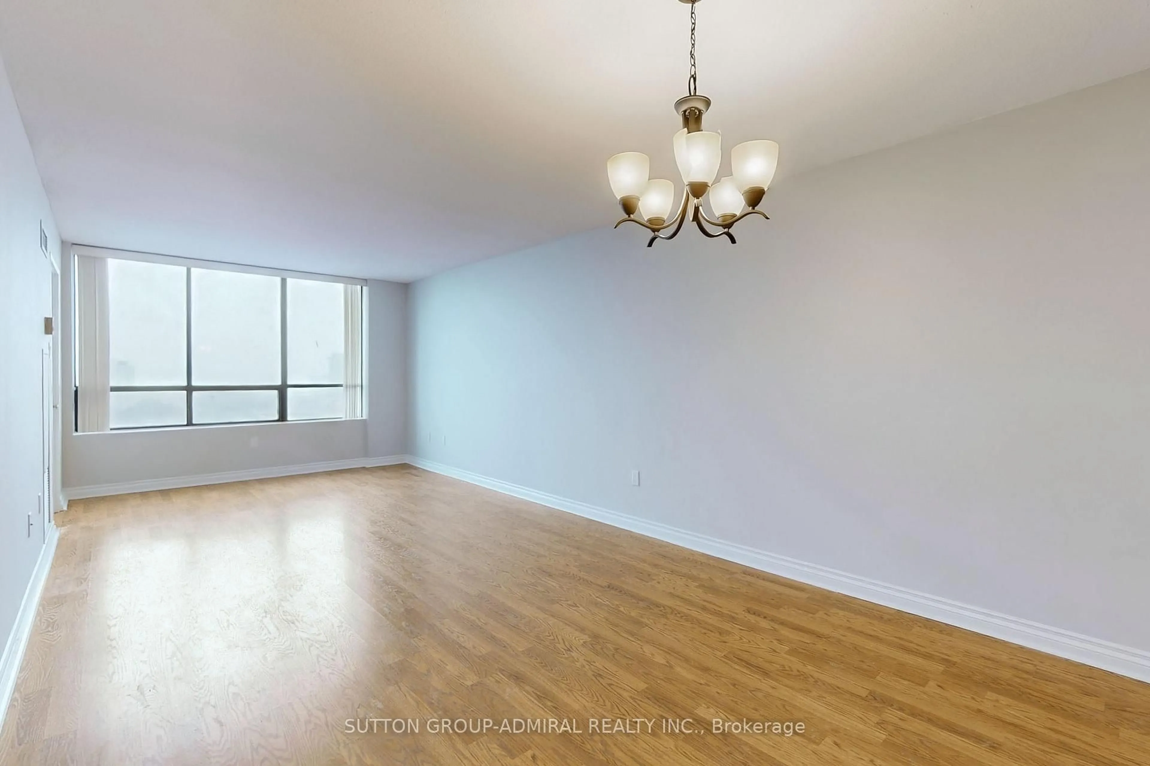 A pic of a room for 7601 Bathurst St #1107, Vaughan Ontario L4J 4H5